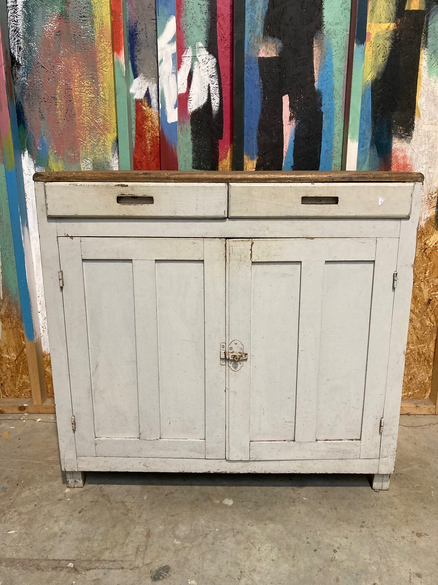 wooden-cupboard-1