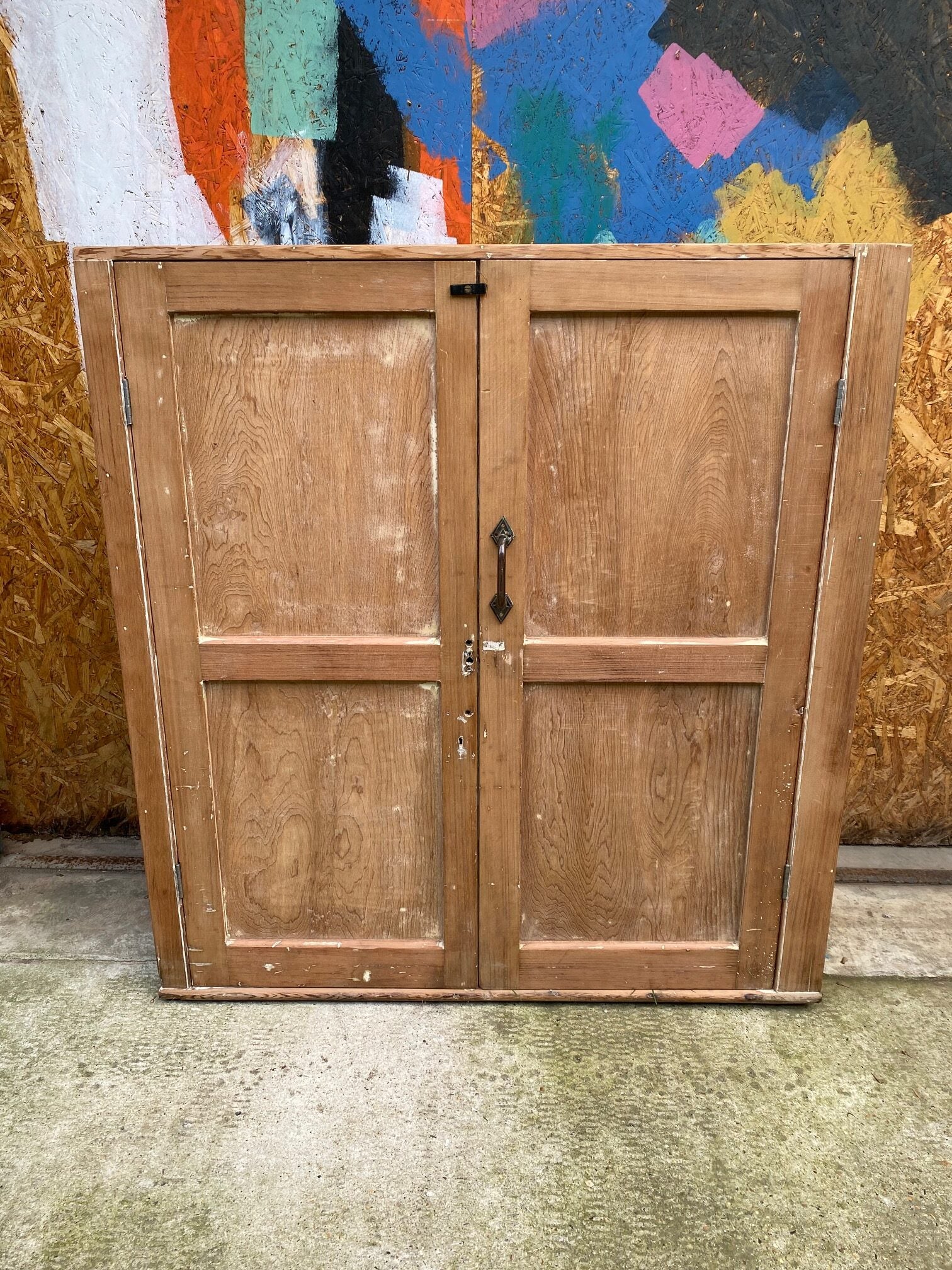 wooden-cupboard-200
