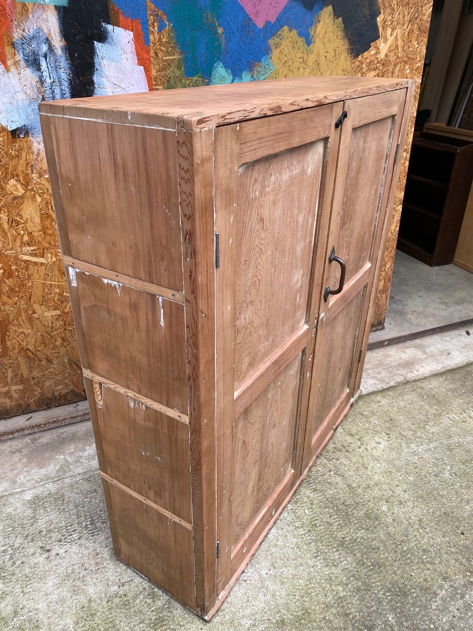 wooden-cupboard-206
