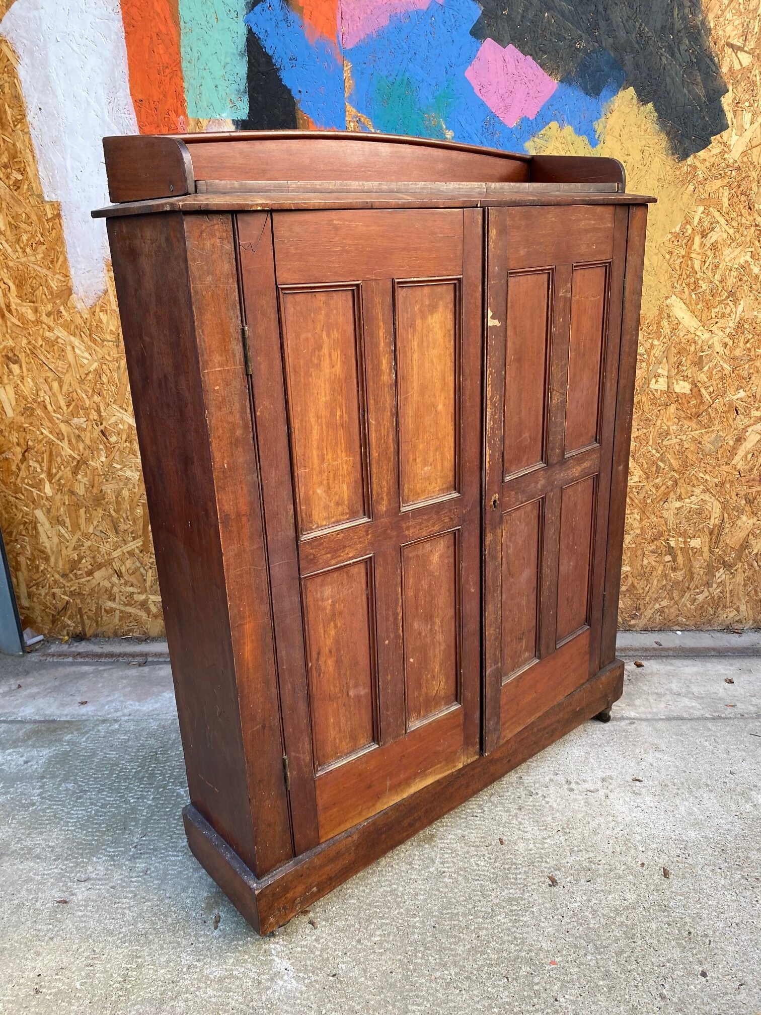 wooden-cupboard-25