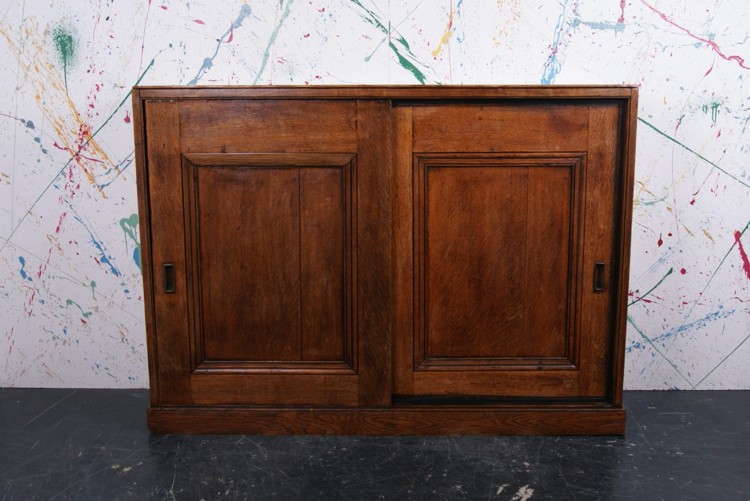 wooden-cupboard-sliding-doors-1