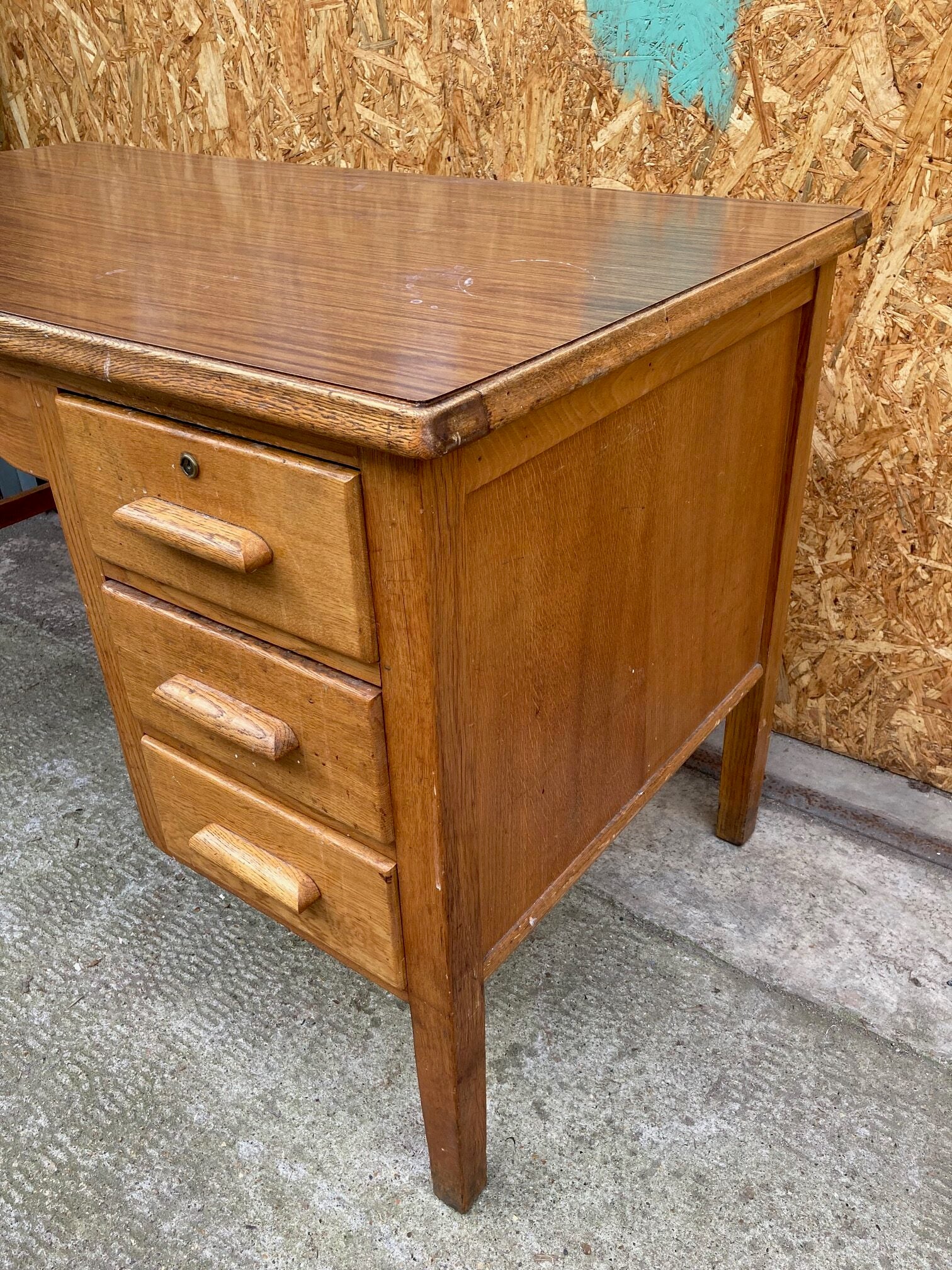 wooden-desk-drawers-3