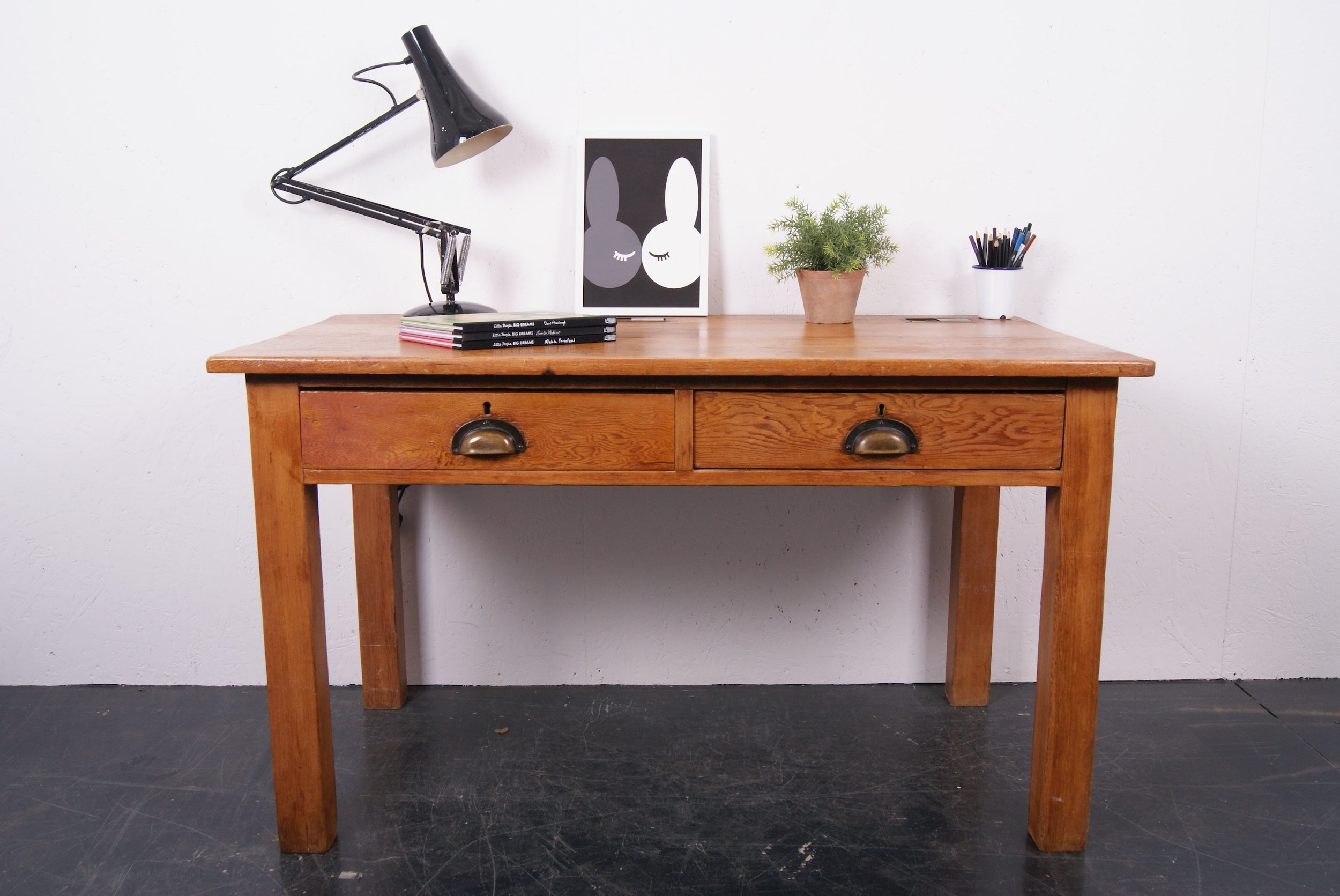 wooden-desk-with-drawers-5