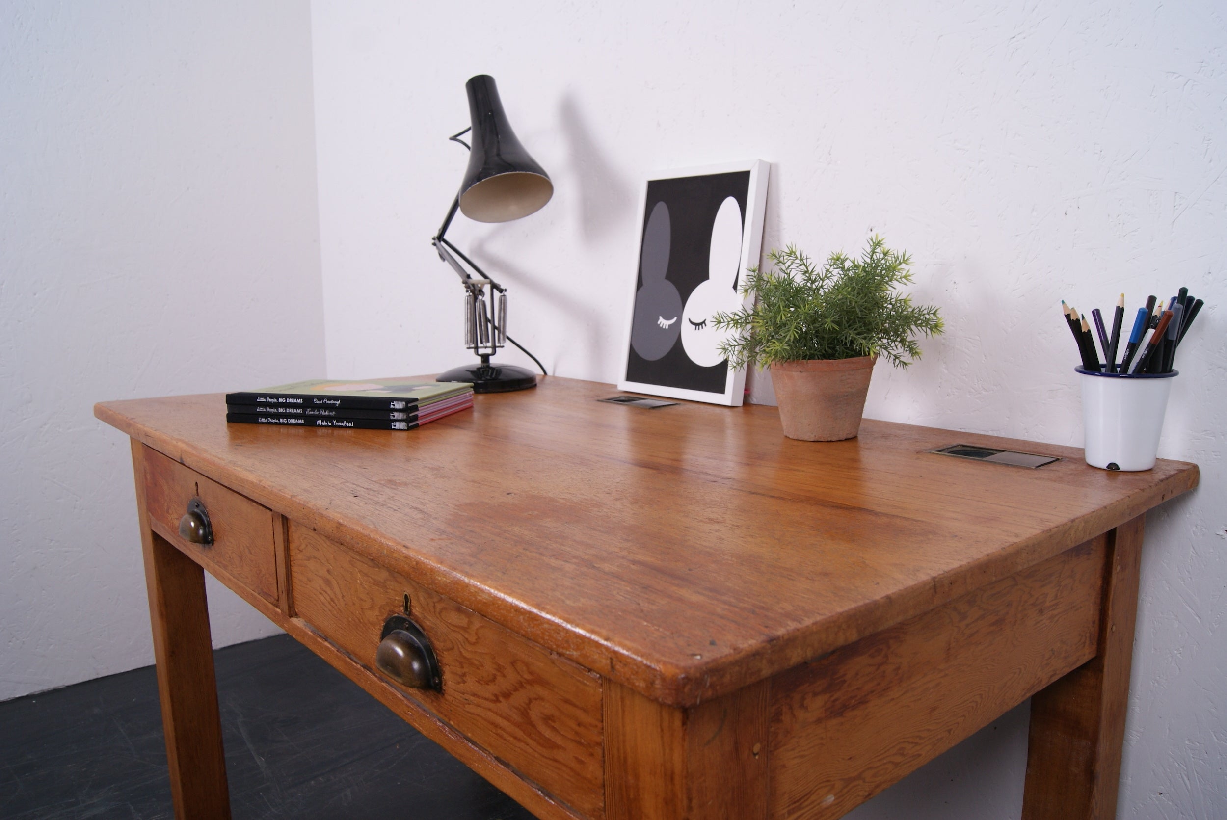 wooden-desk-with-drawers-7