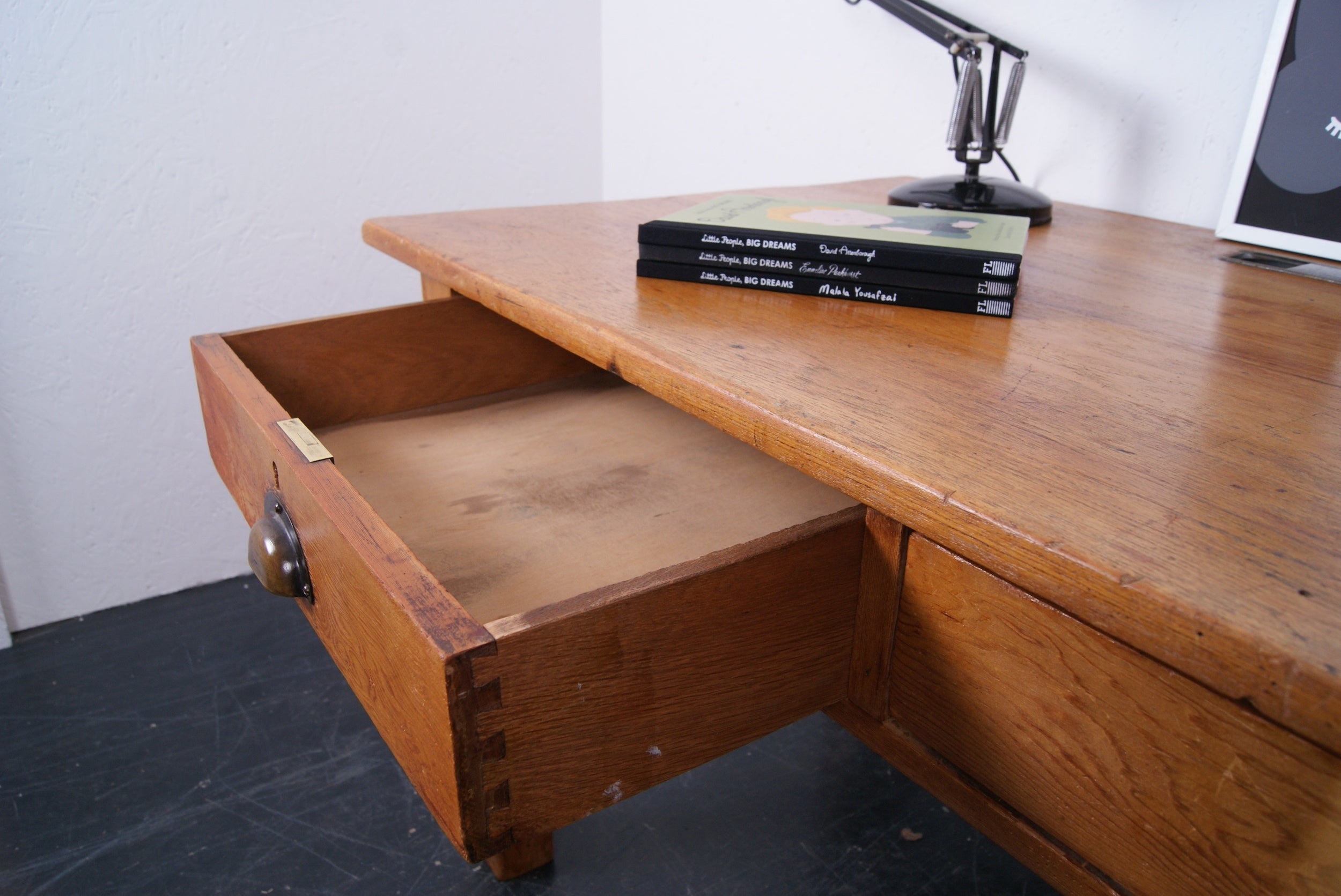 wooden-desk-with-drawers-8
