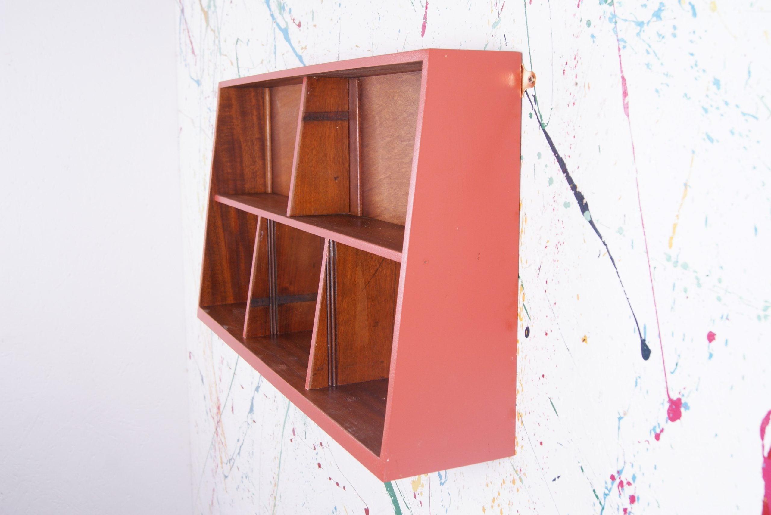 wooden-display-shelf-bamboozle-1