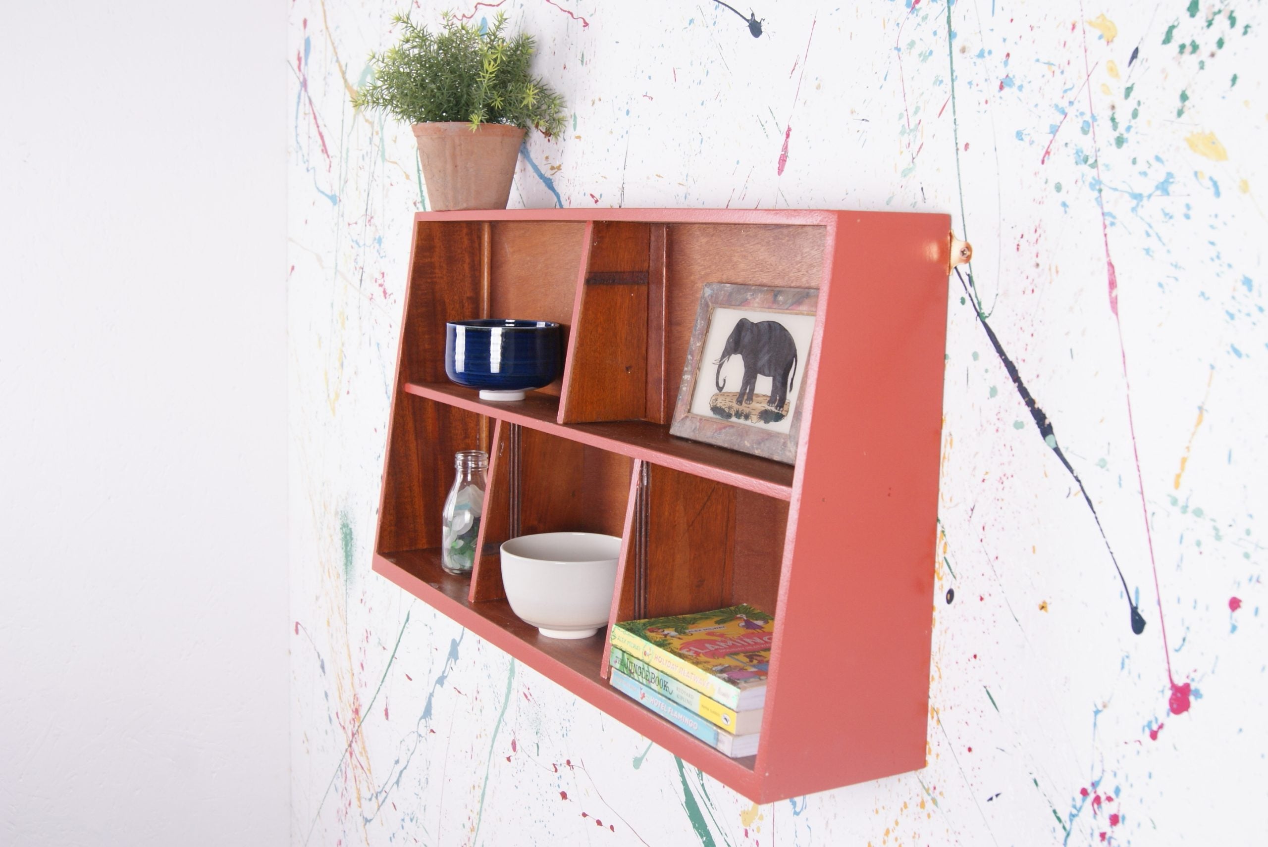 wooden-display-shelf-bamboozle-4