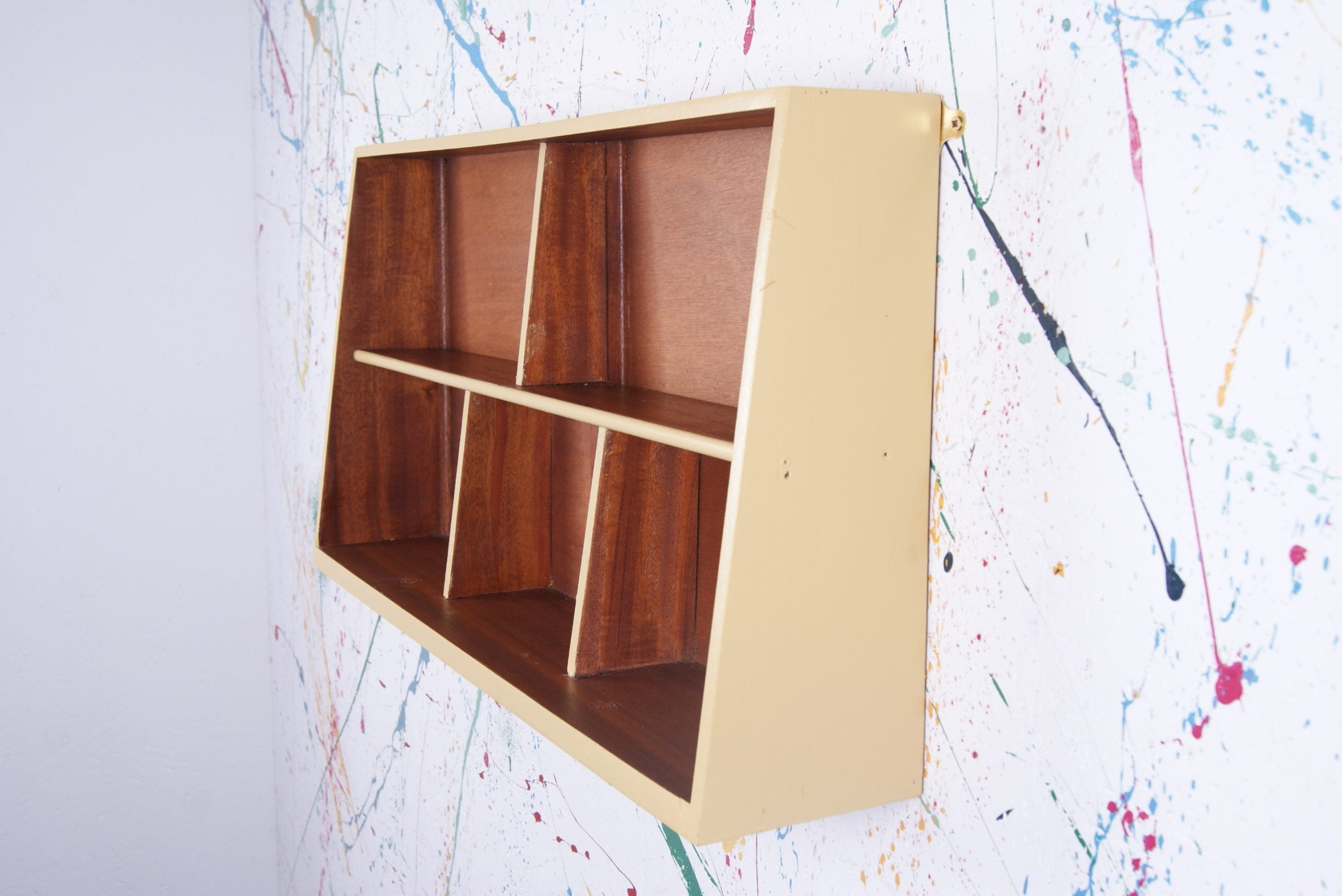 wooden-display-shelf-sudbury-yellow-3