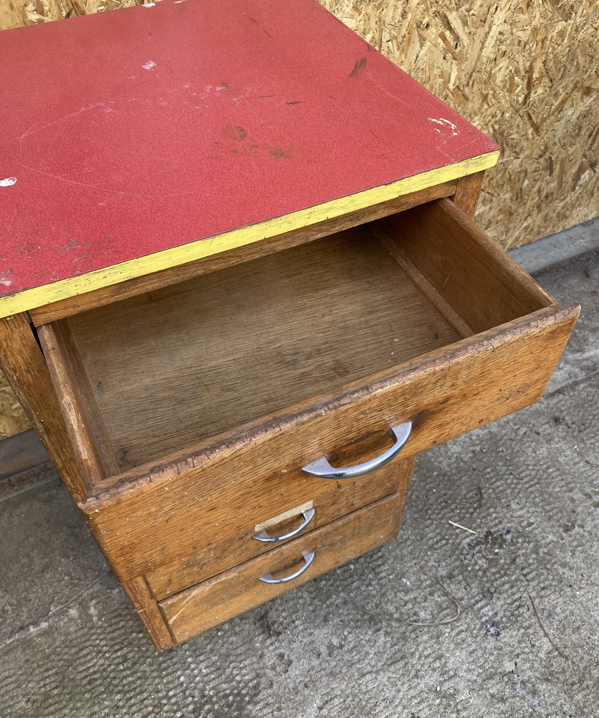 wooden-drawer-unit-with-red-formica-4