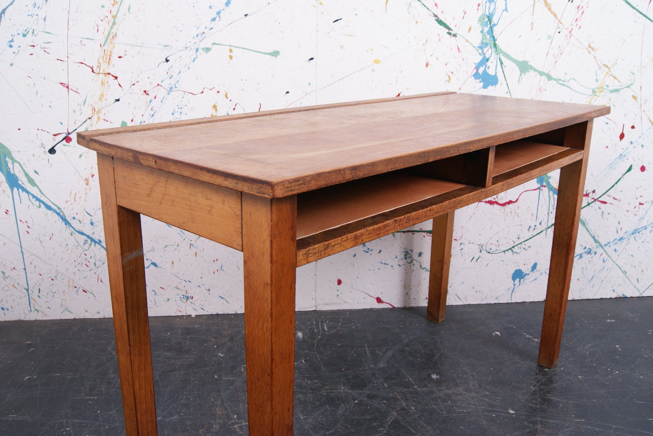 wooden-esavian-table-4