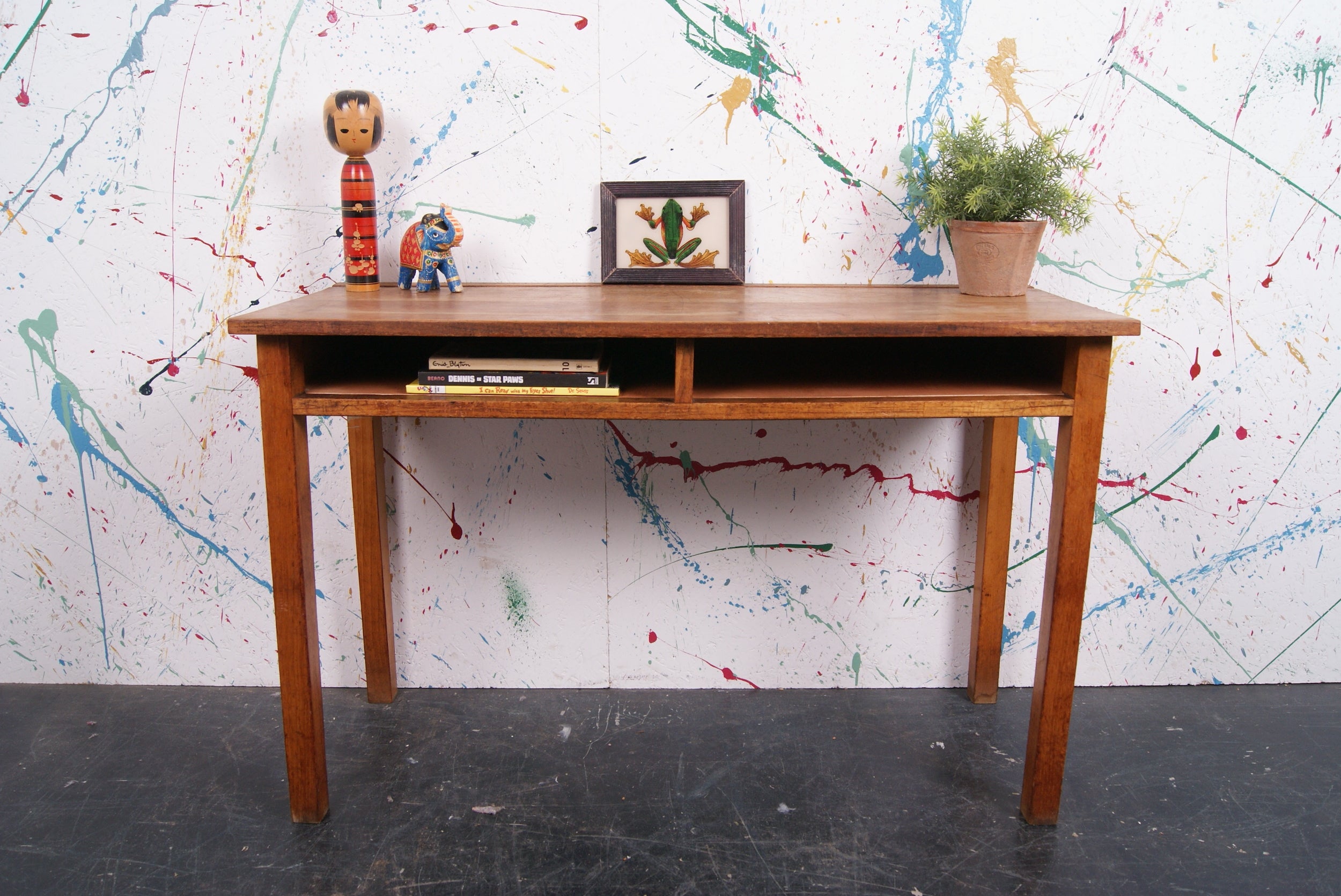 wooden-esavian-table-6