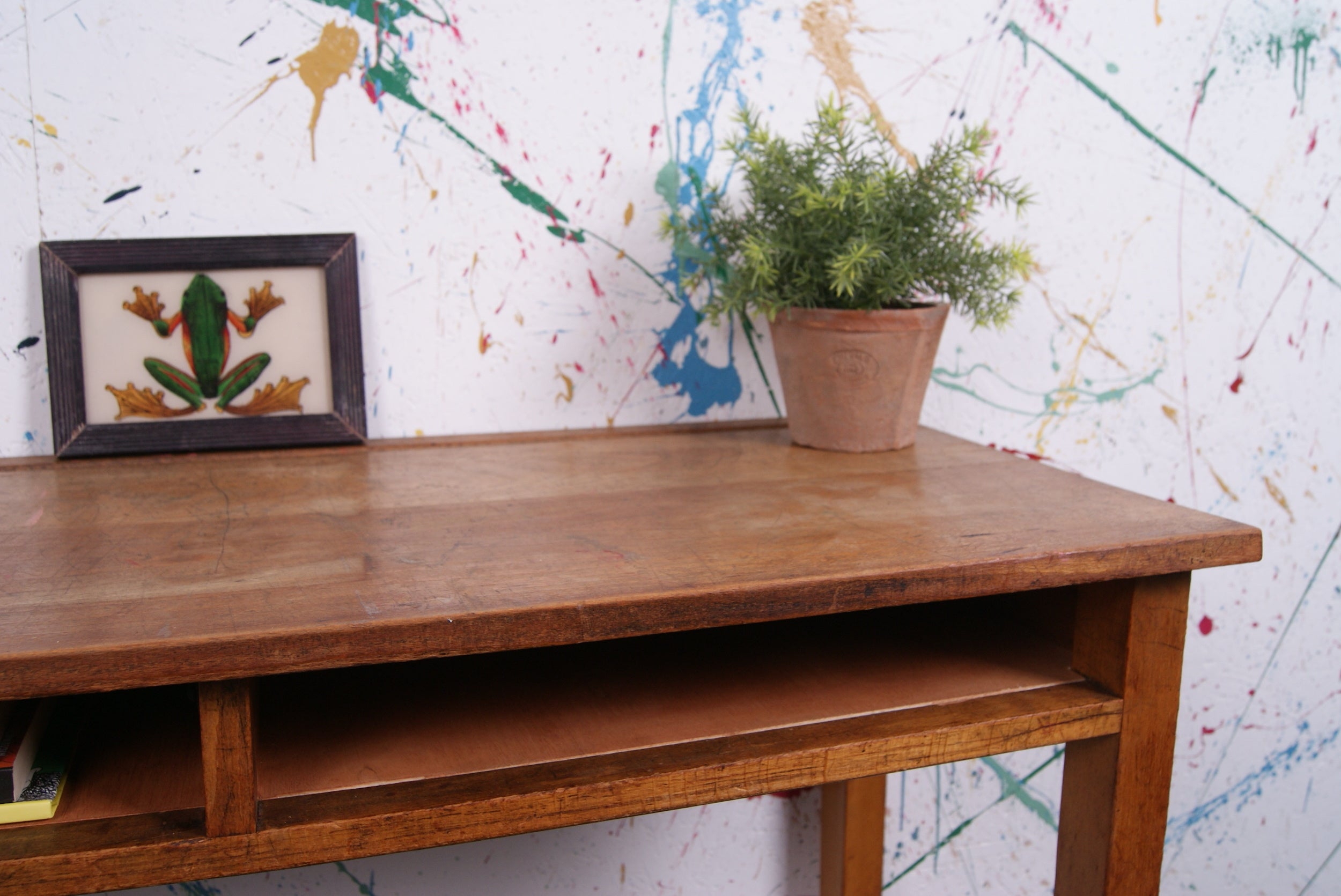wooden-esavian-table-7