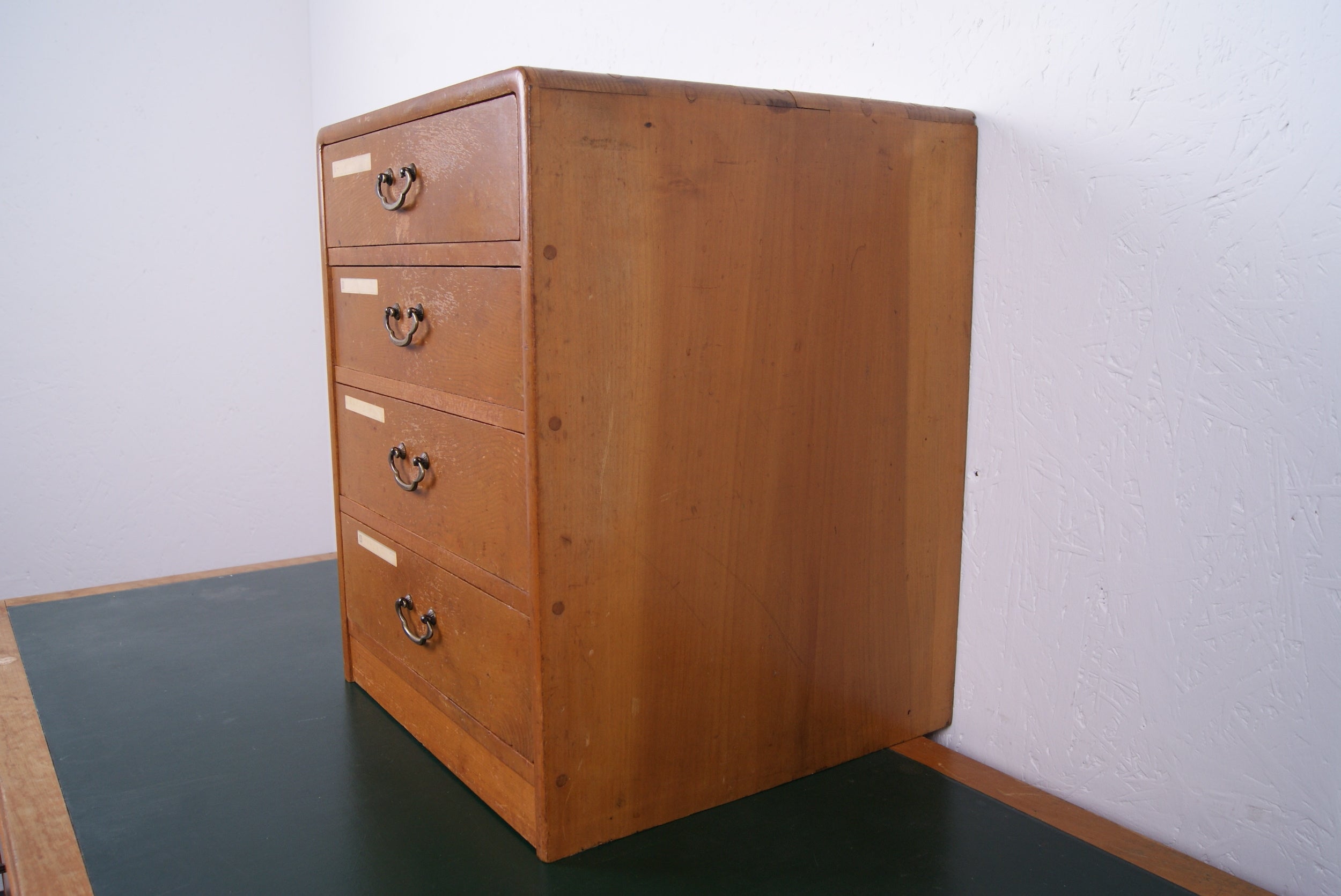 wooden-japanese-drawers-2
