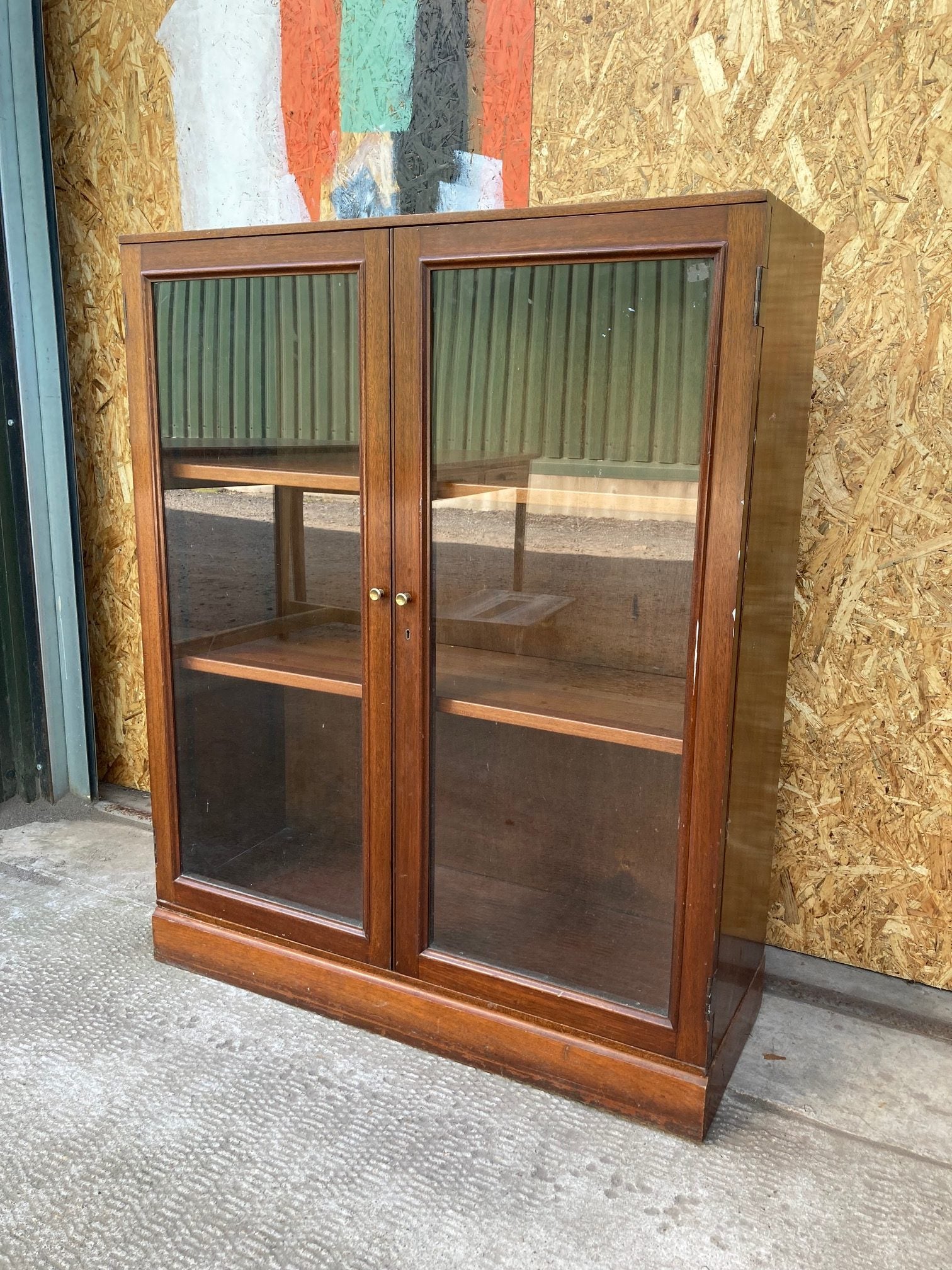 wooden-lab-glass-cabinet-2