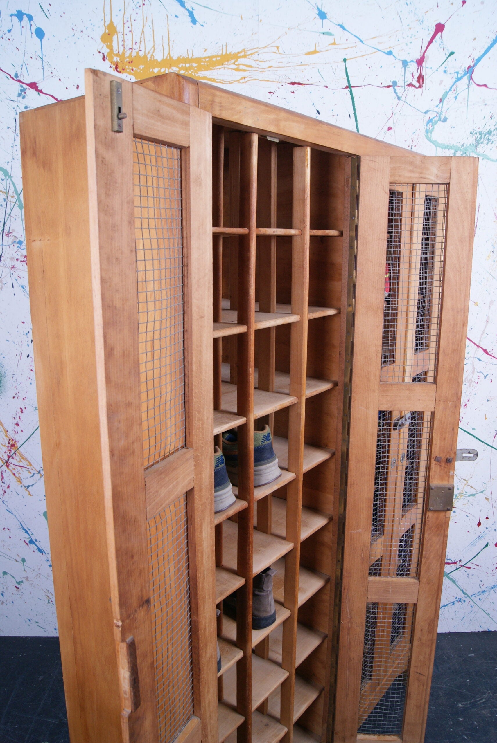 wooden-locker-7