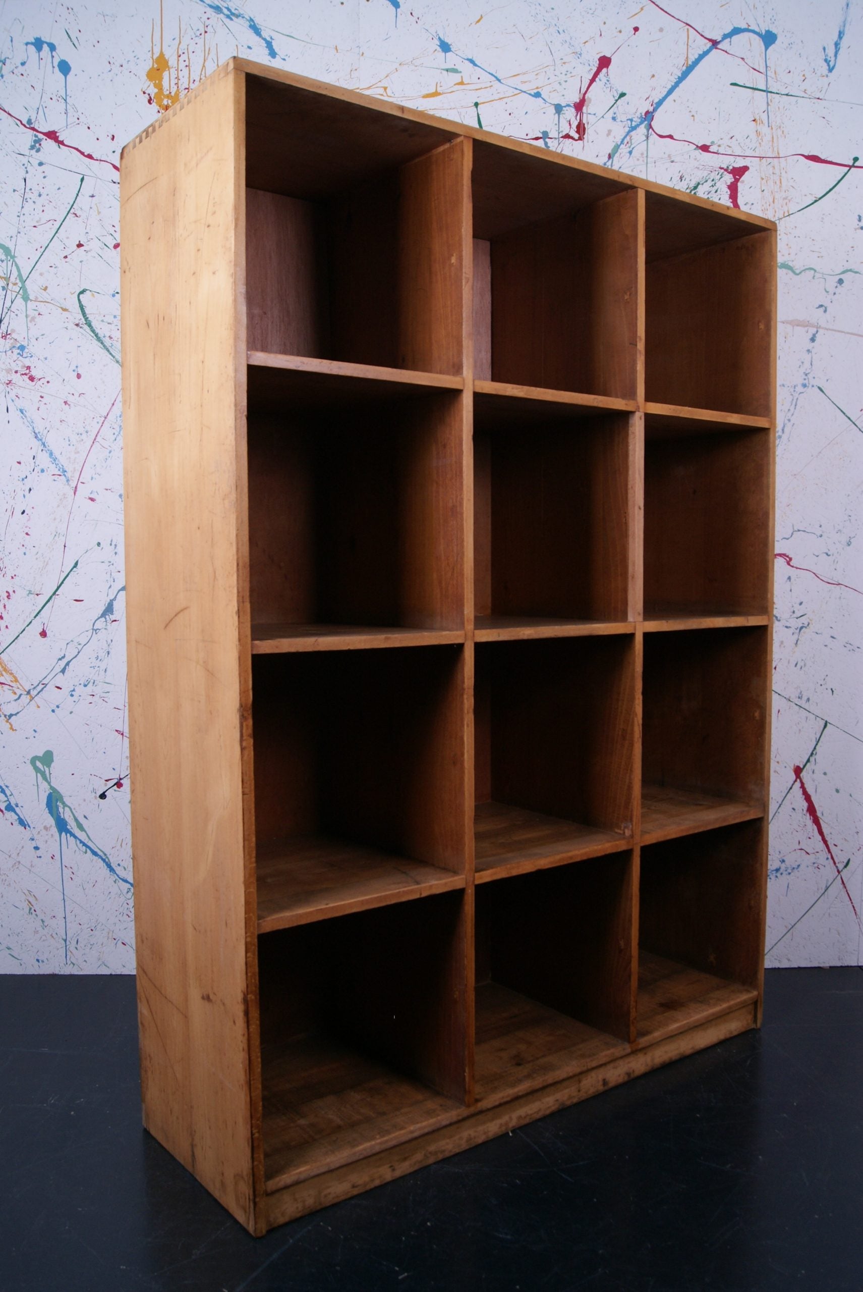 wooden-pigeon-hole-unit-1
