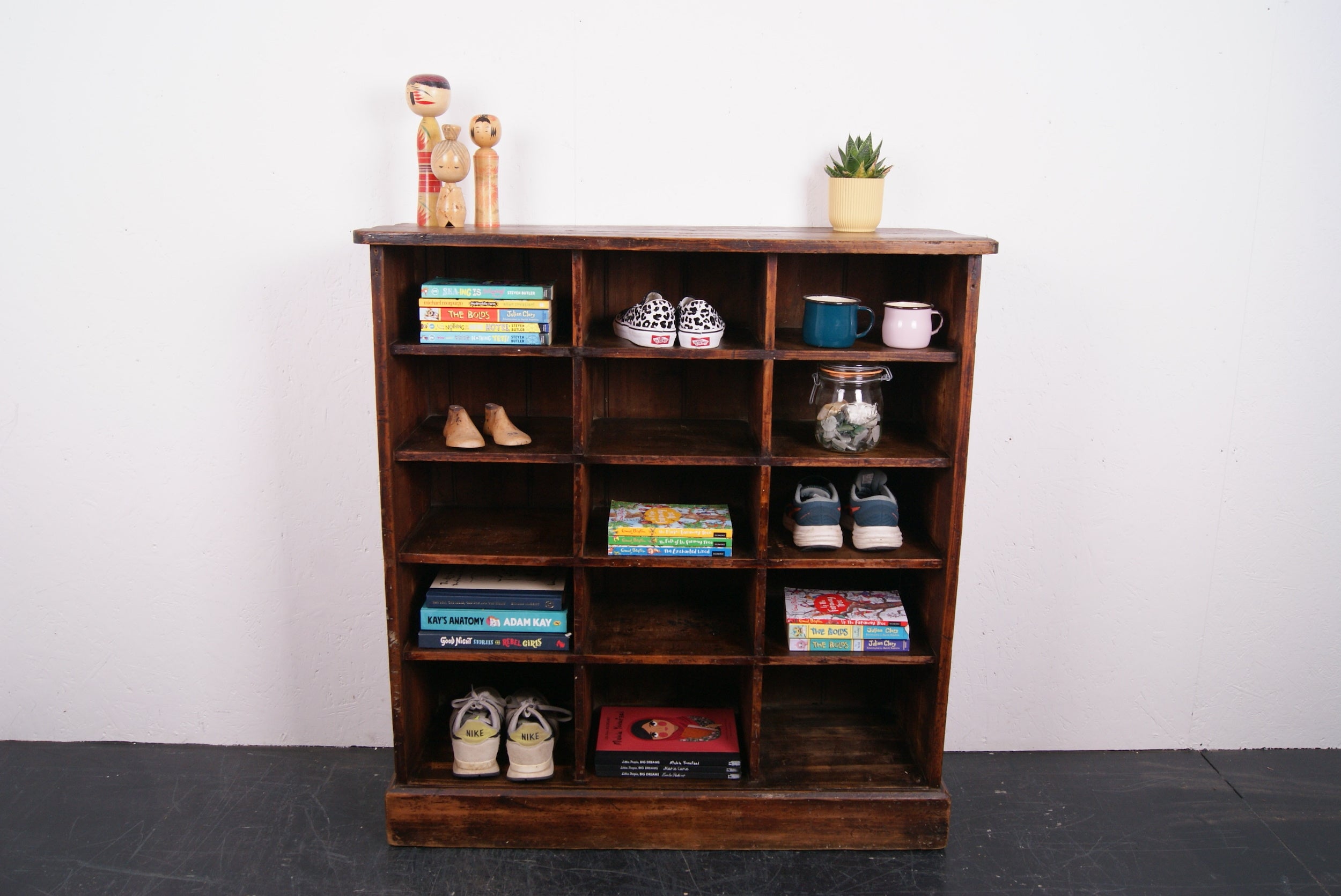 wooden-pigeonhole-2