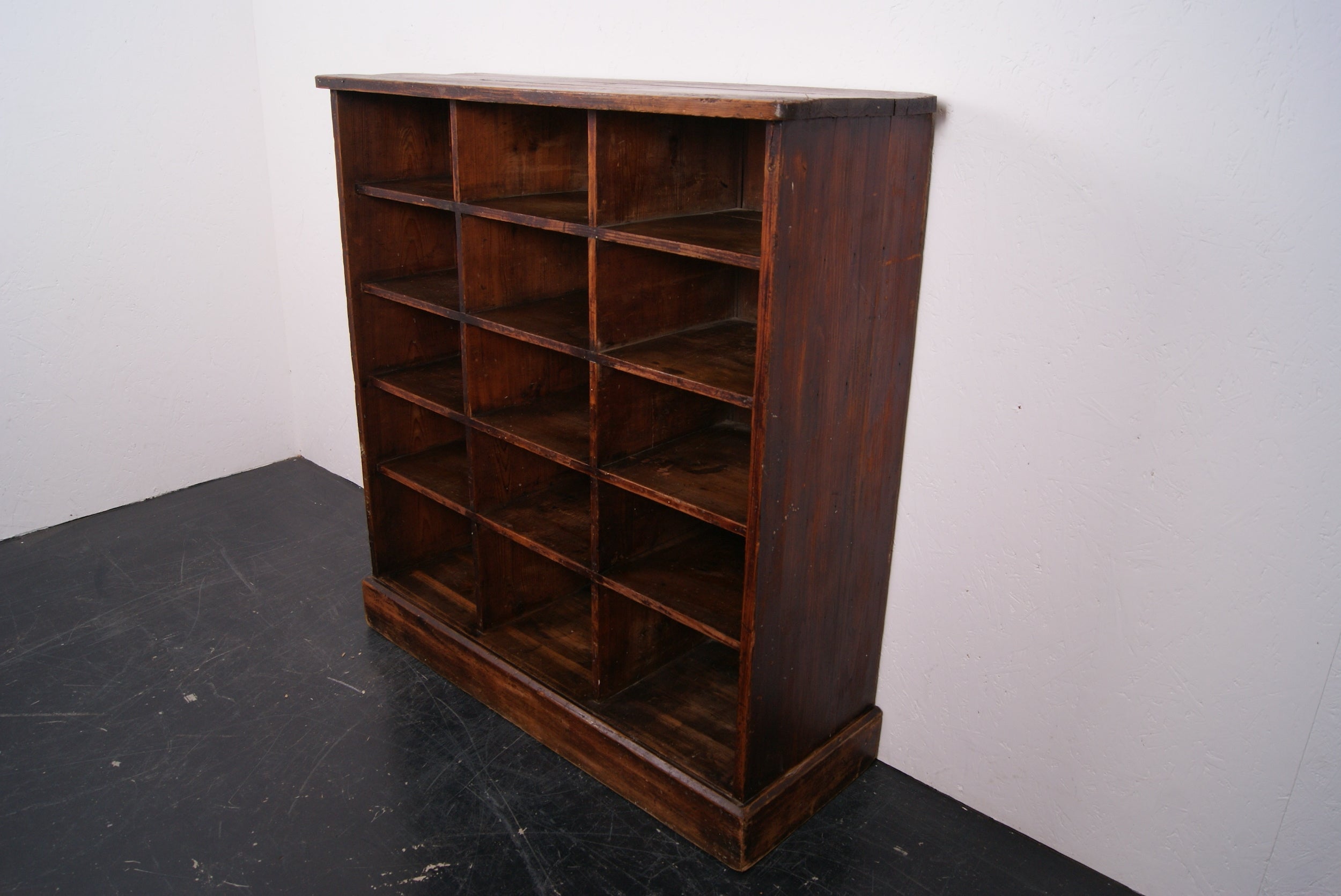 wooden-pigeonhole-8