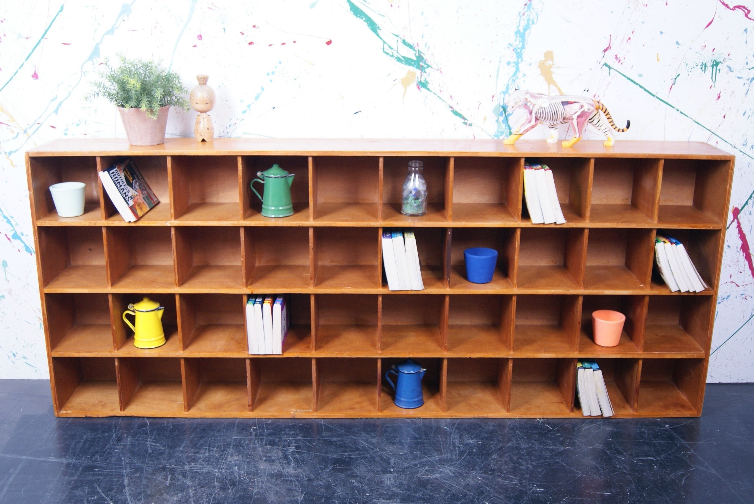 wooden-pigeonhole-unit-1