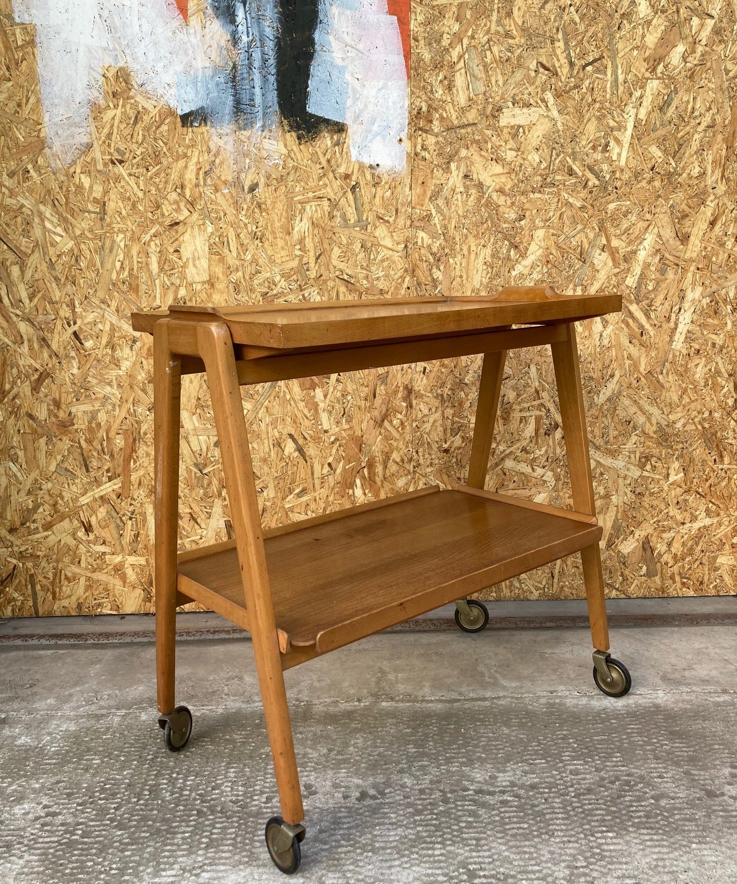 wooden-retro-trolley-3