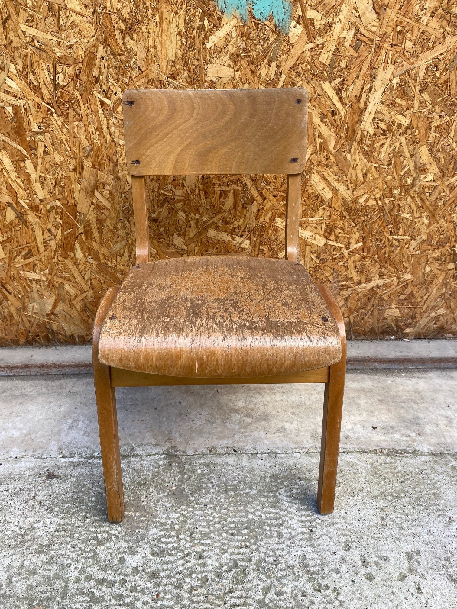 wooden-school-chairs-2