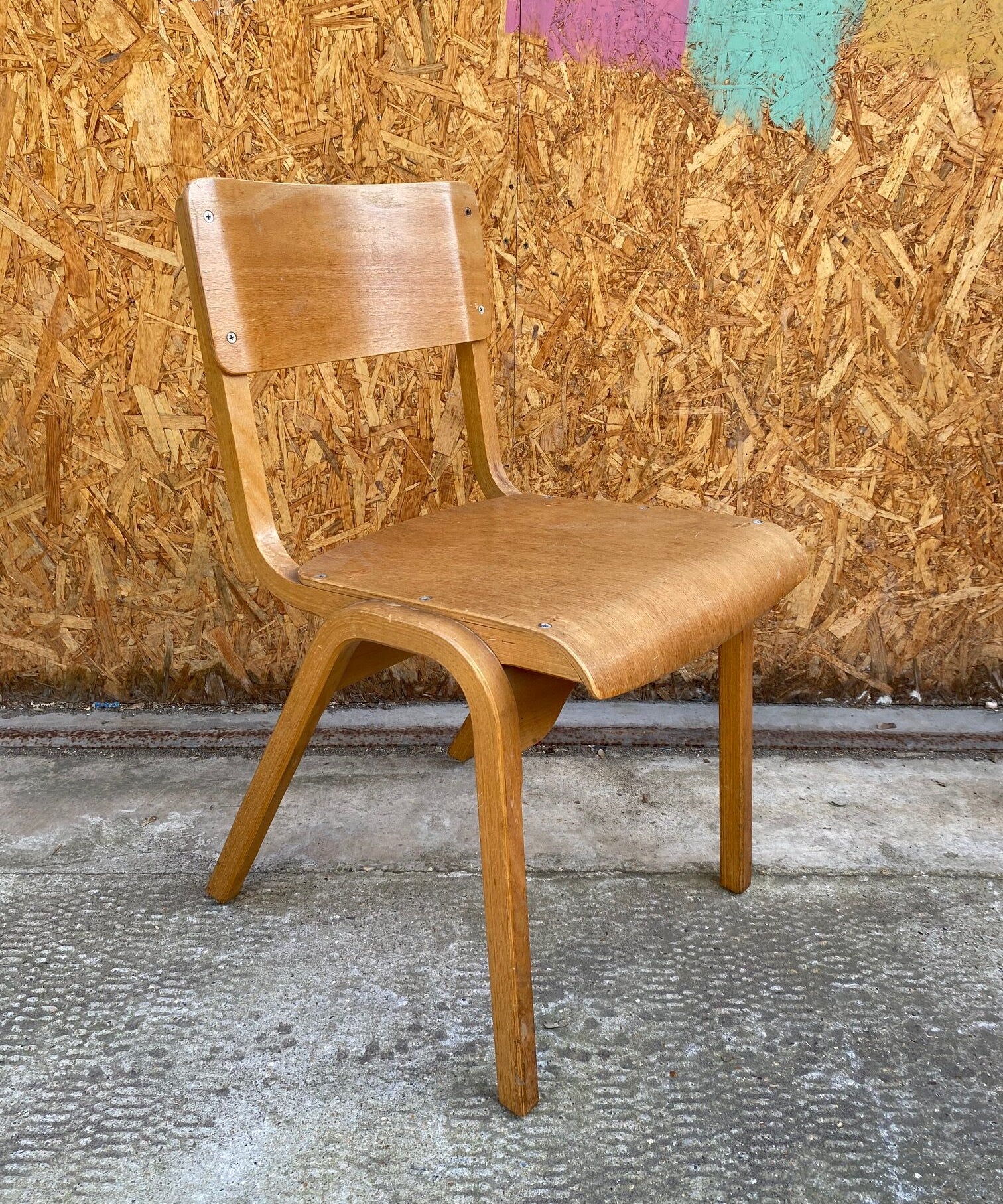 wooden-school-chairs-5