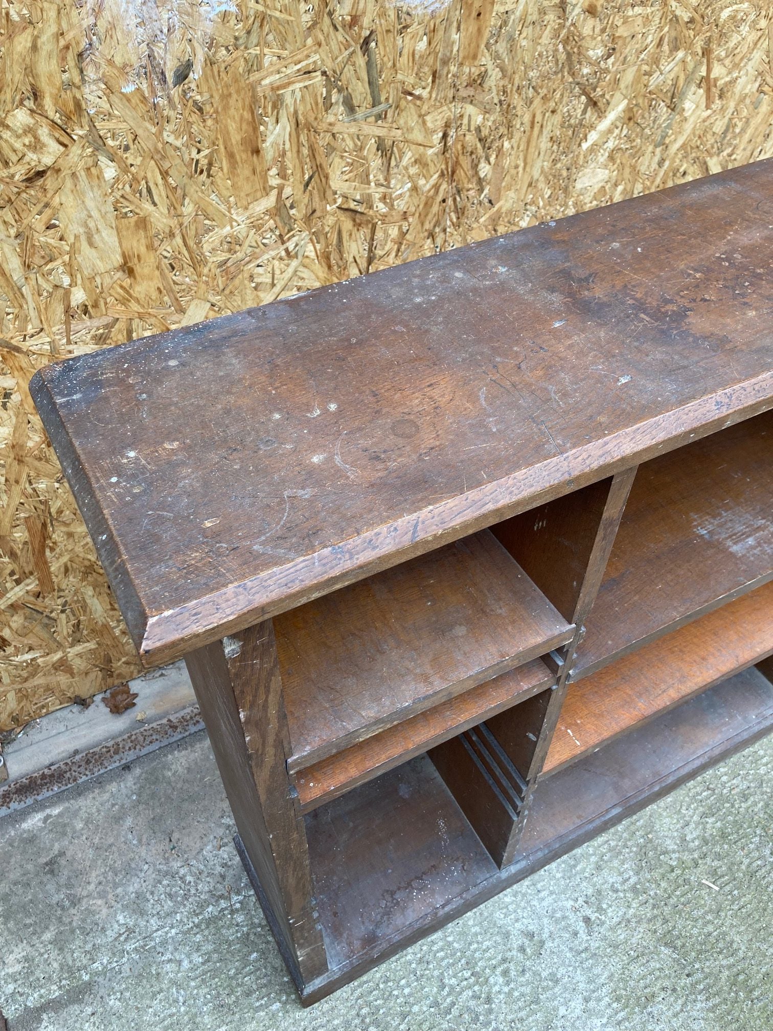 wooden-shelving-unit-4