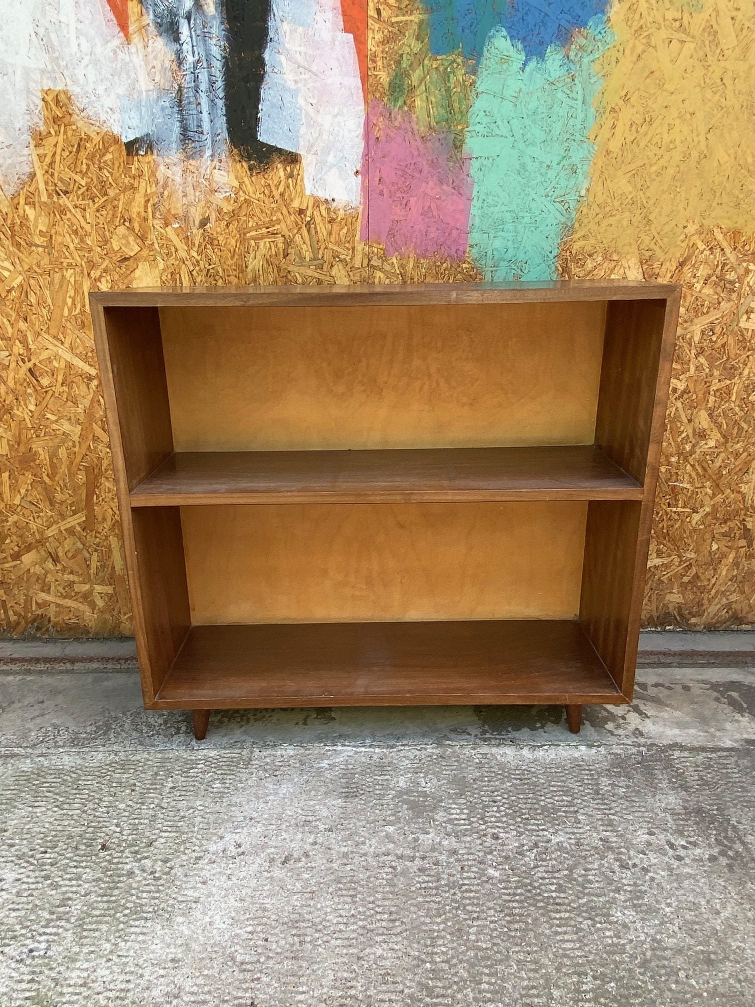 wooden-shleving-unit-1