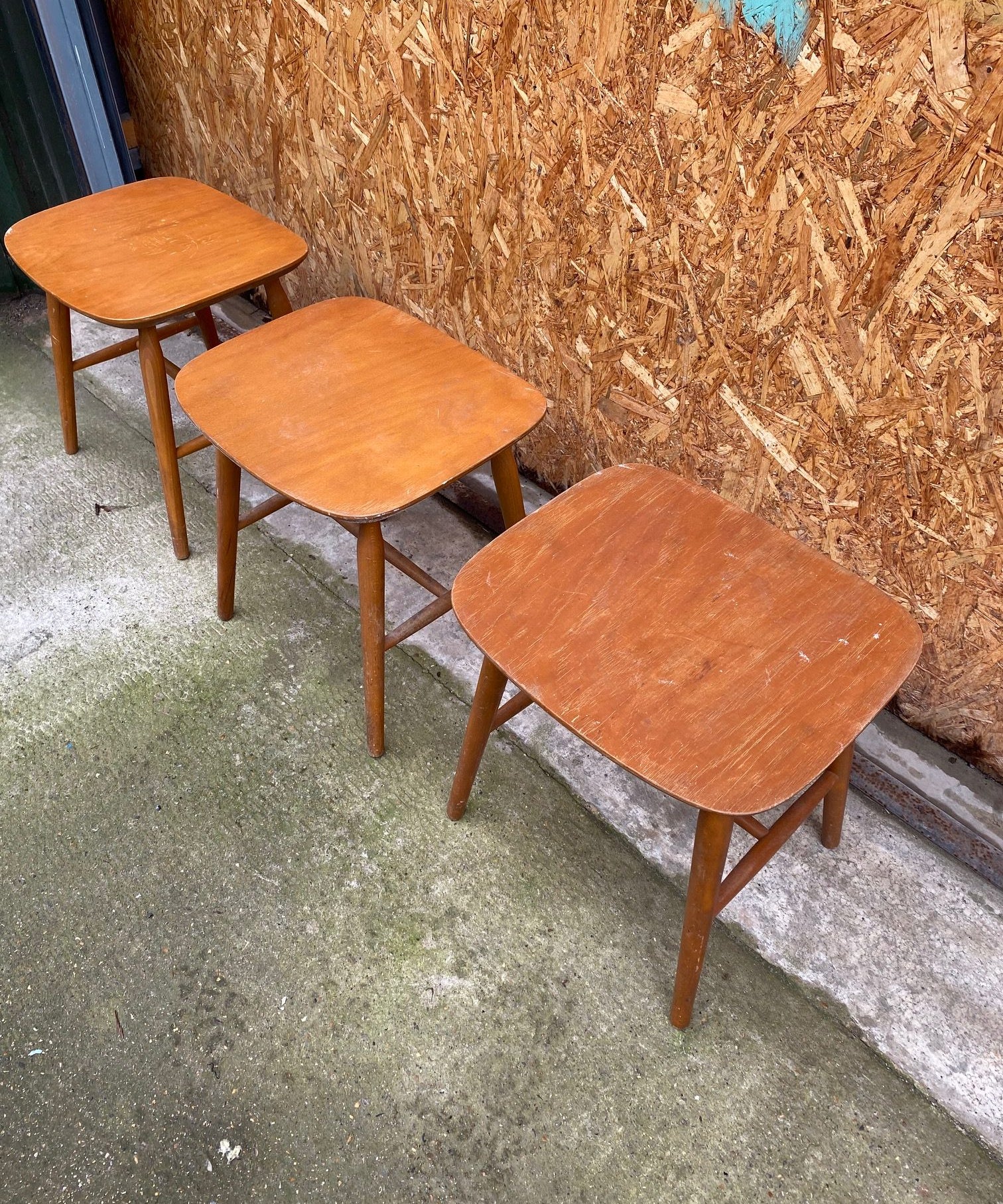 wooden-stools-10