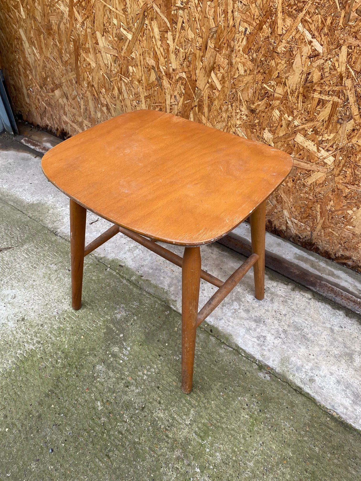 wooden-stools-12