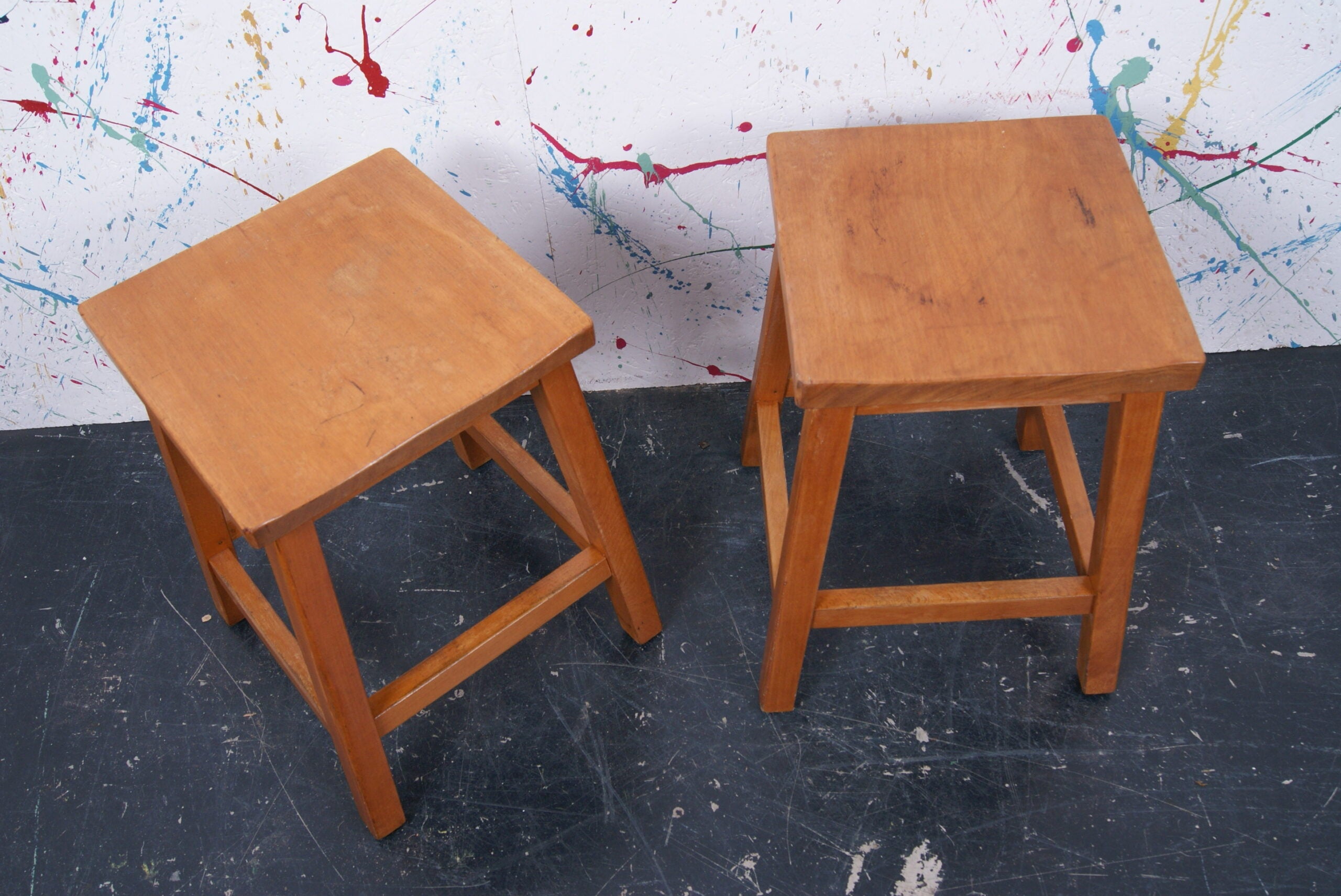 wooden-stools-2