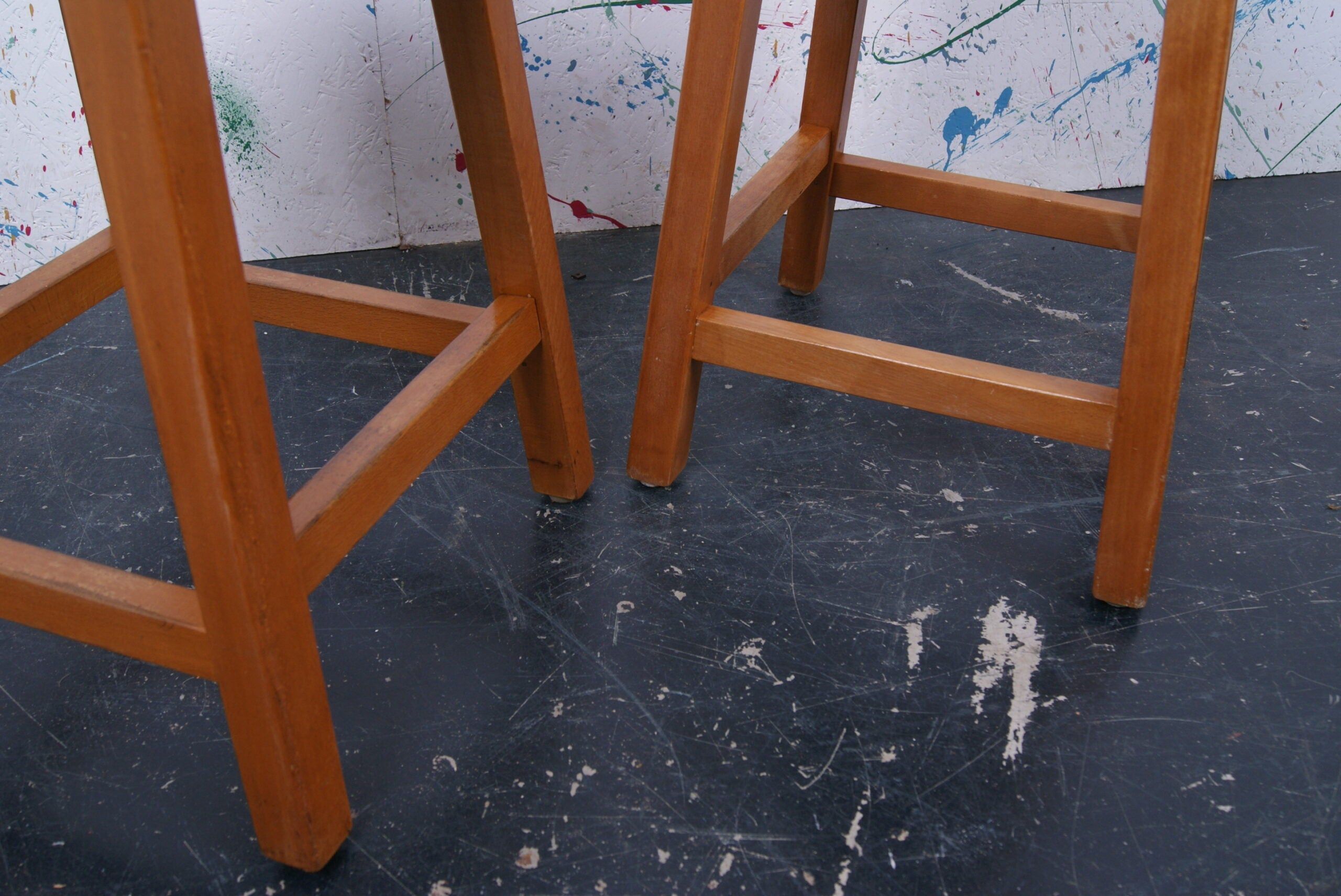 wooden-stools-5