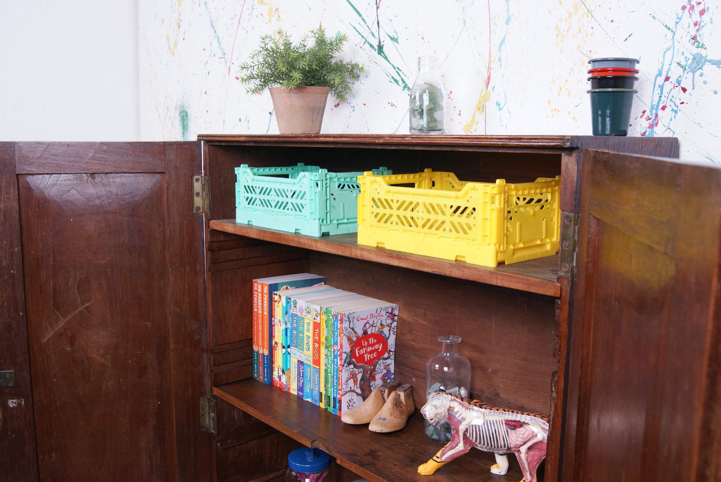 wooden-storage-cupboard-5