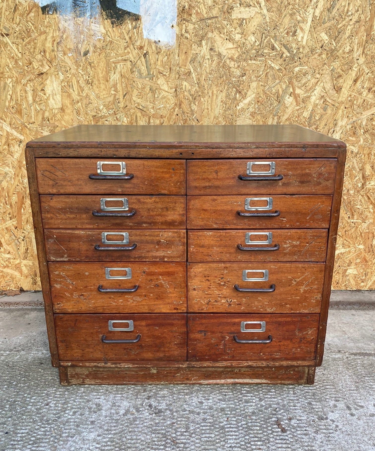 wooden-storage-drawer-unit-1