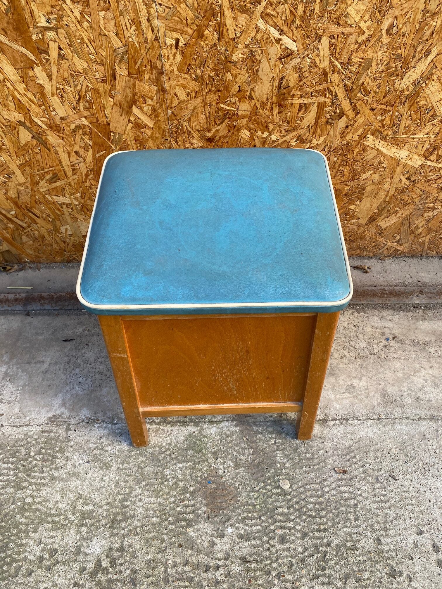 wooden-storage-stool-2