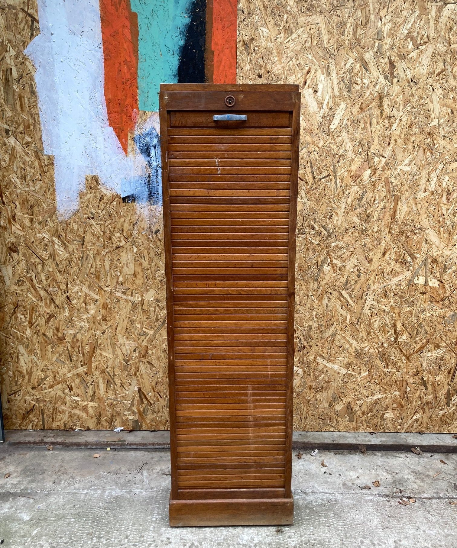 wooden-tabour-cabinet-1