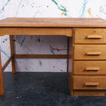wooden-teachers-desk-1