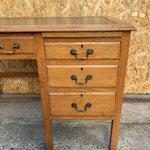 wooden-teachers-desk-2