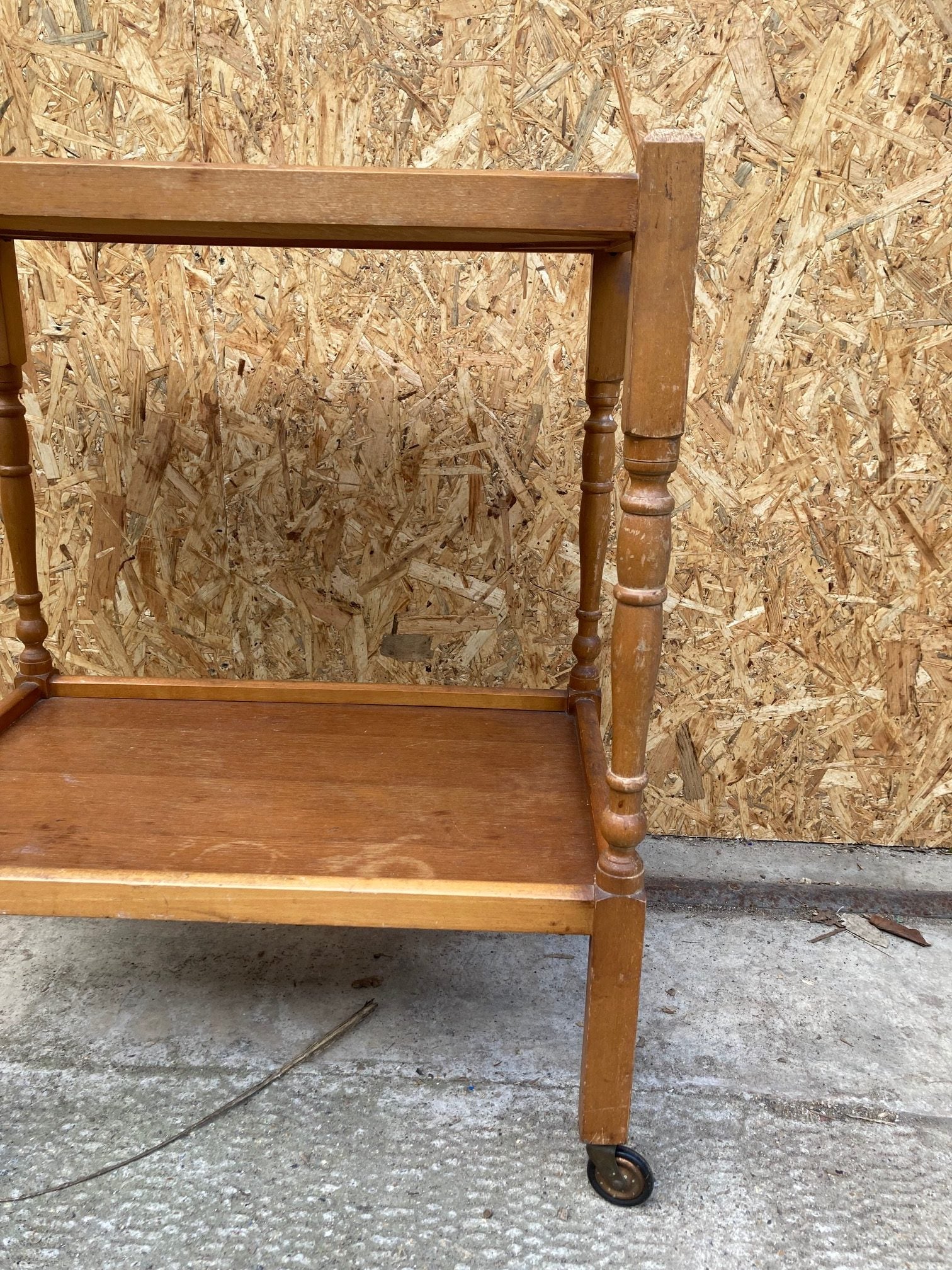 wooden-trolley-3