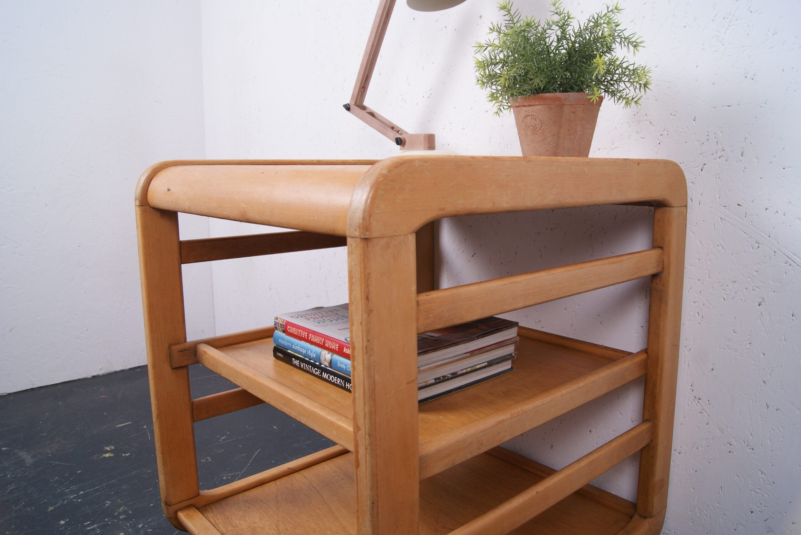wooden-trolley-on-castors-6