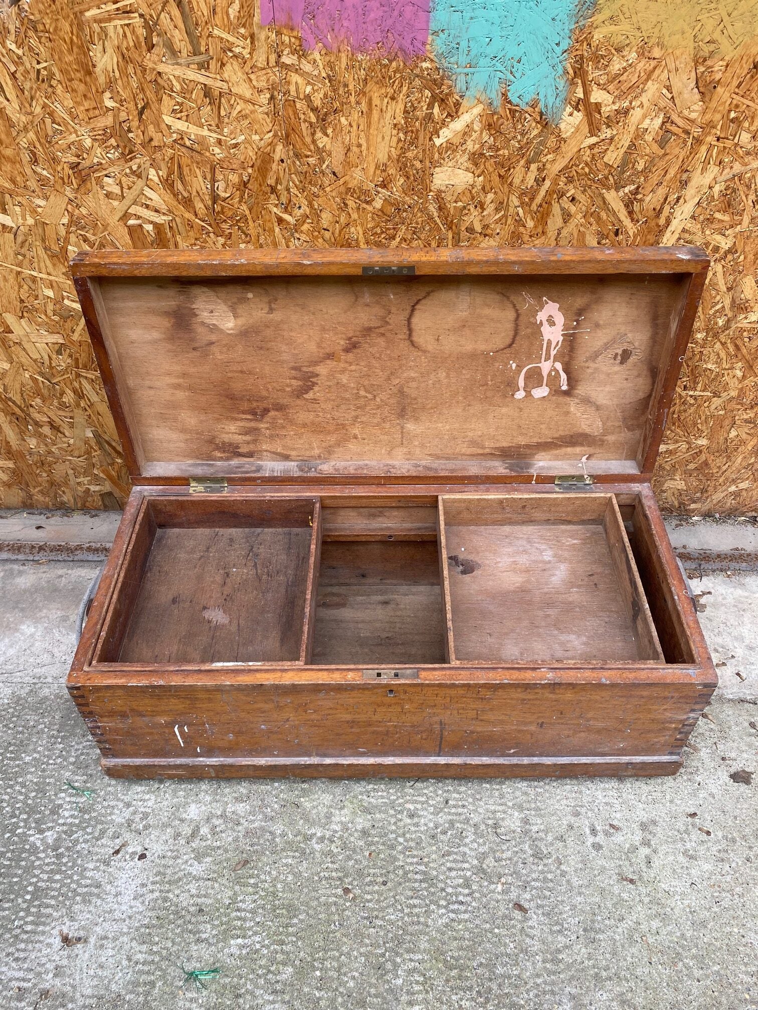 wooden-trunk-12