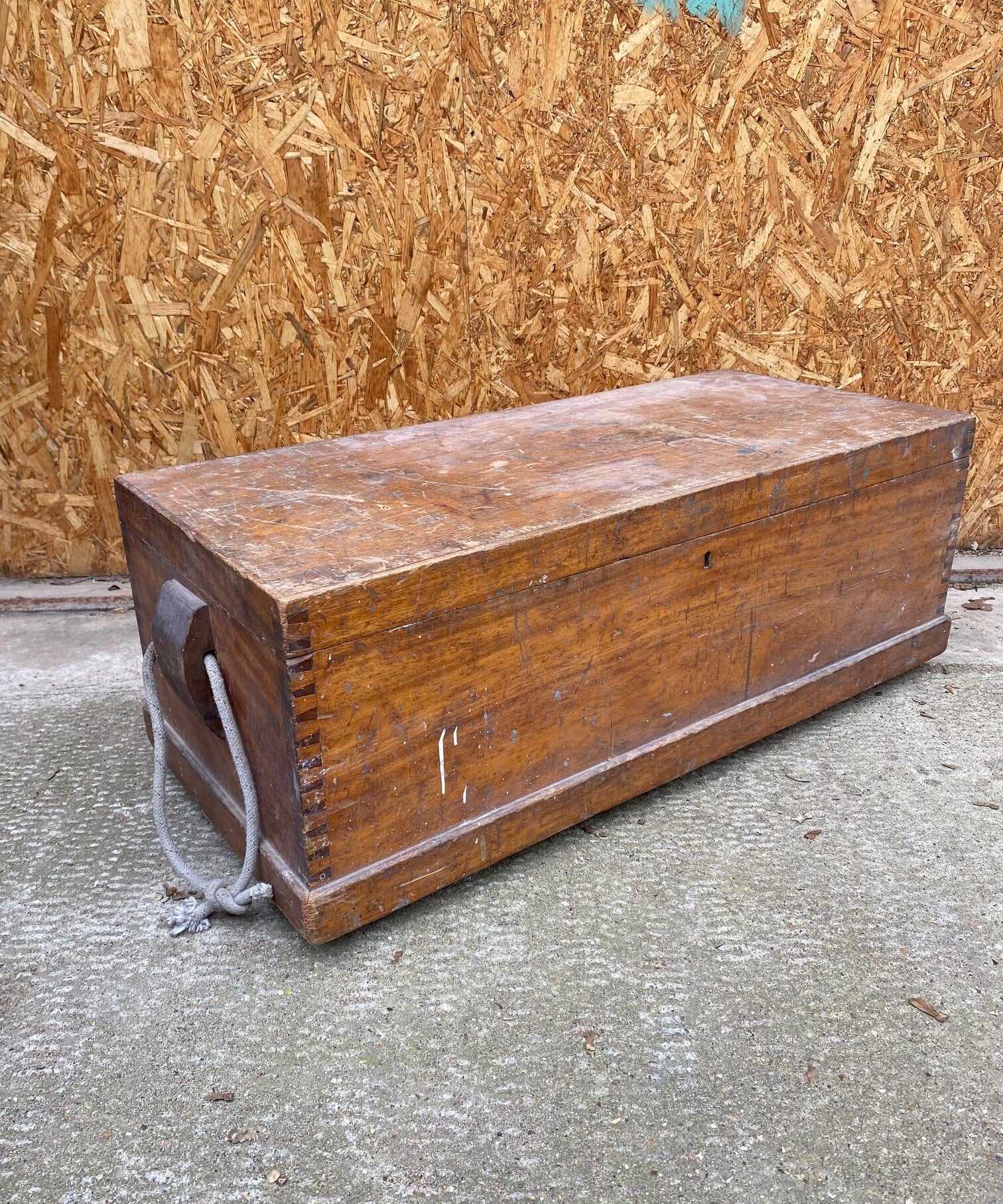 wooden-trunk-14