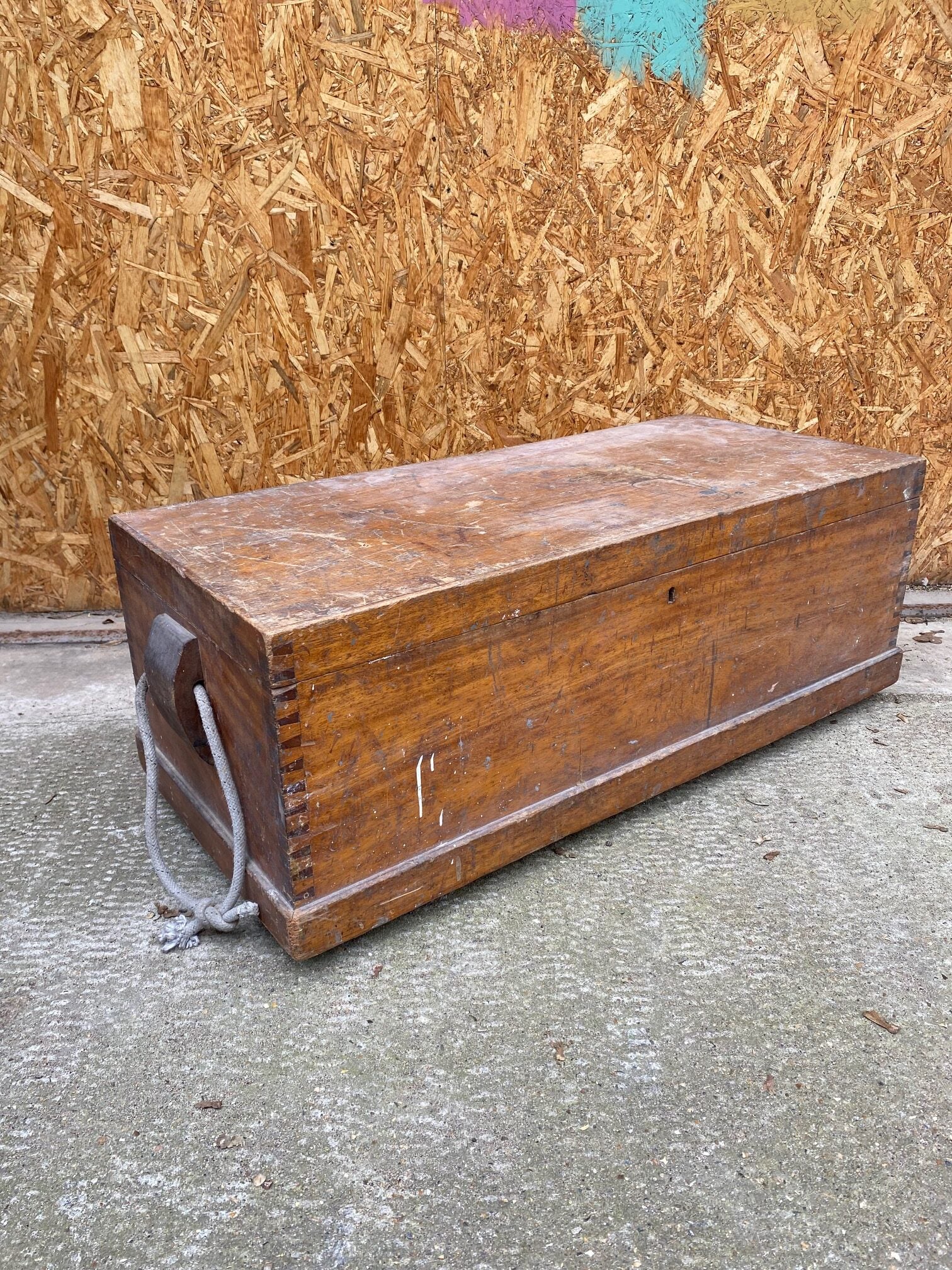 wooden-trunk-14