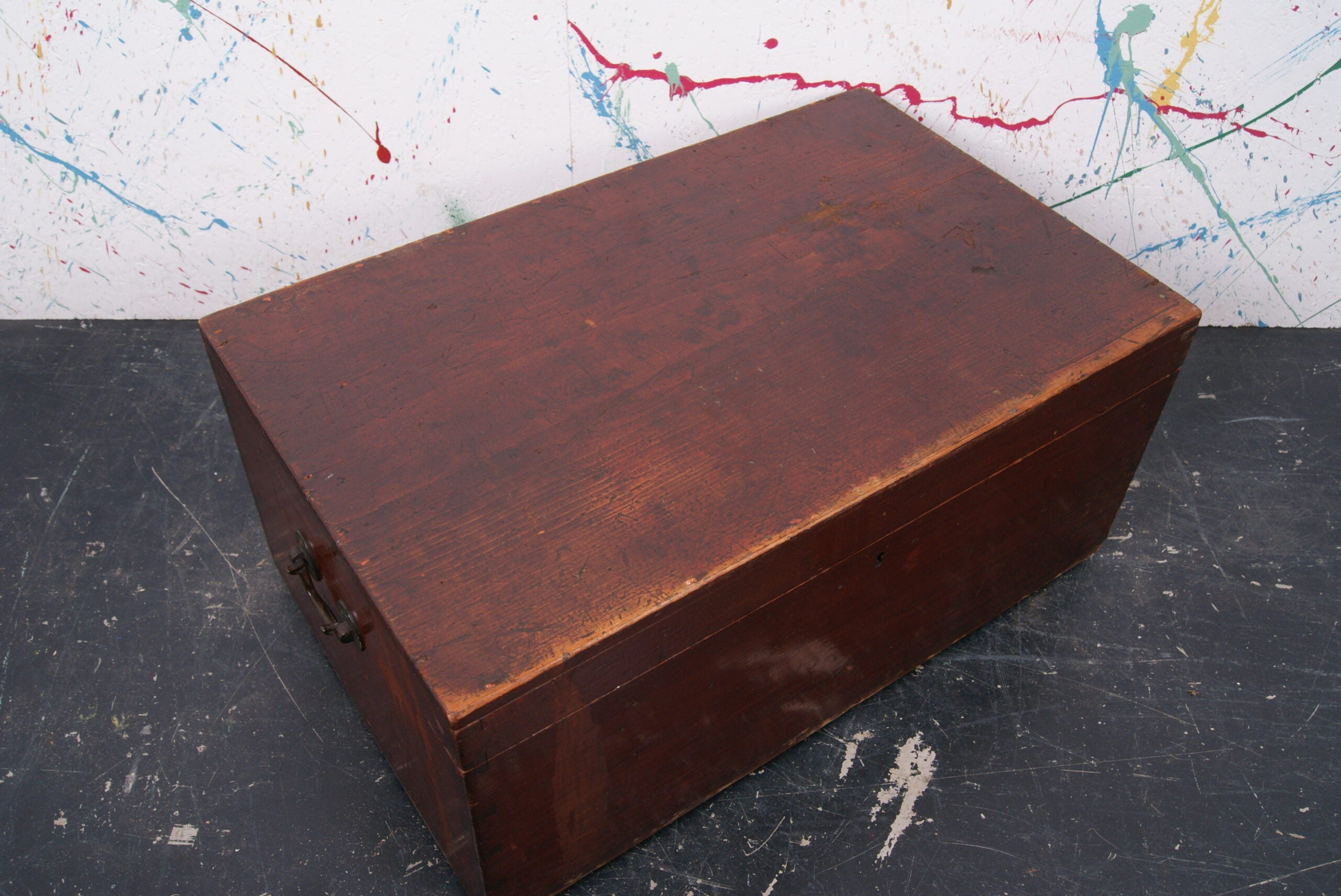 wooden-trunk-23