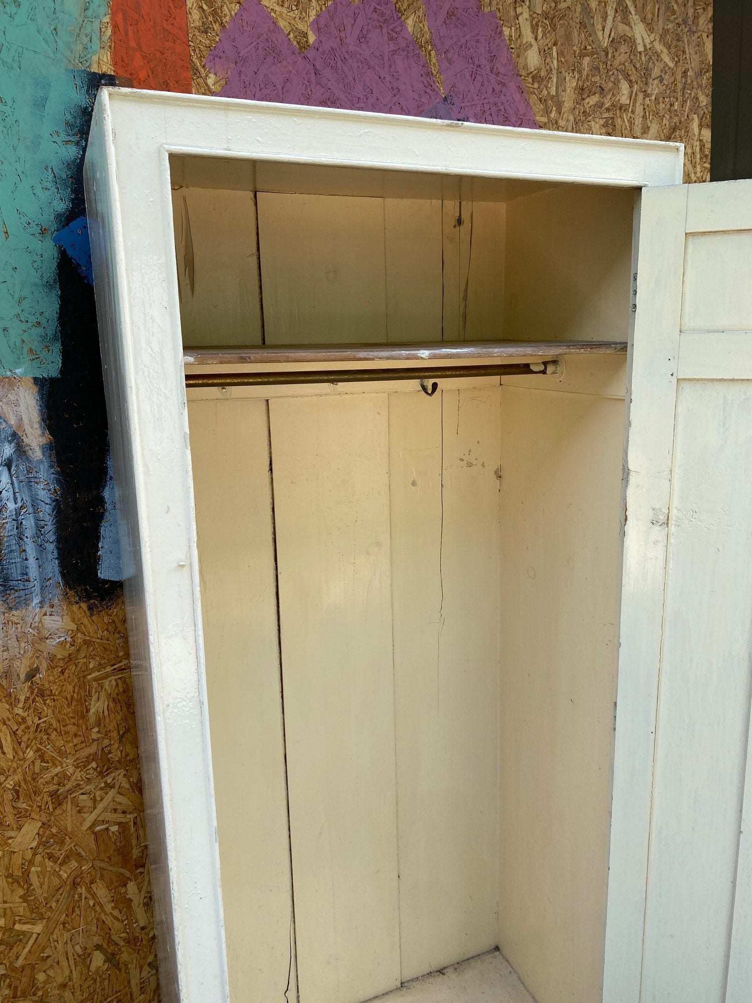 wooden-wardrobe-5