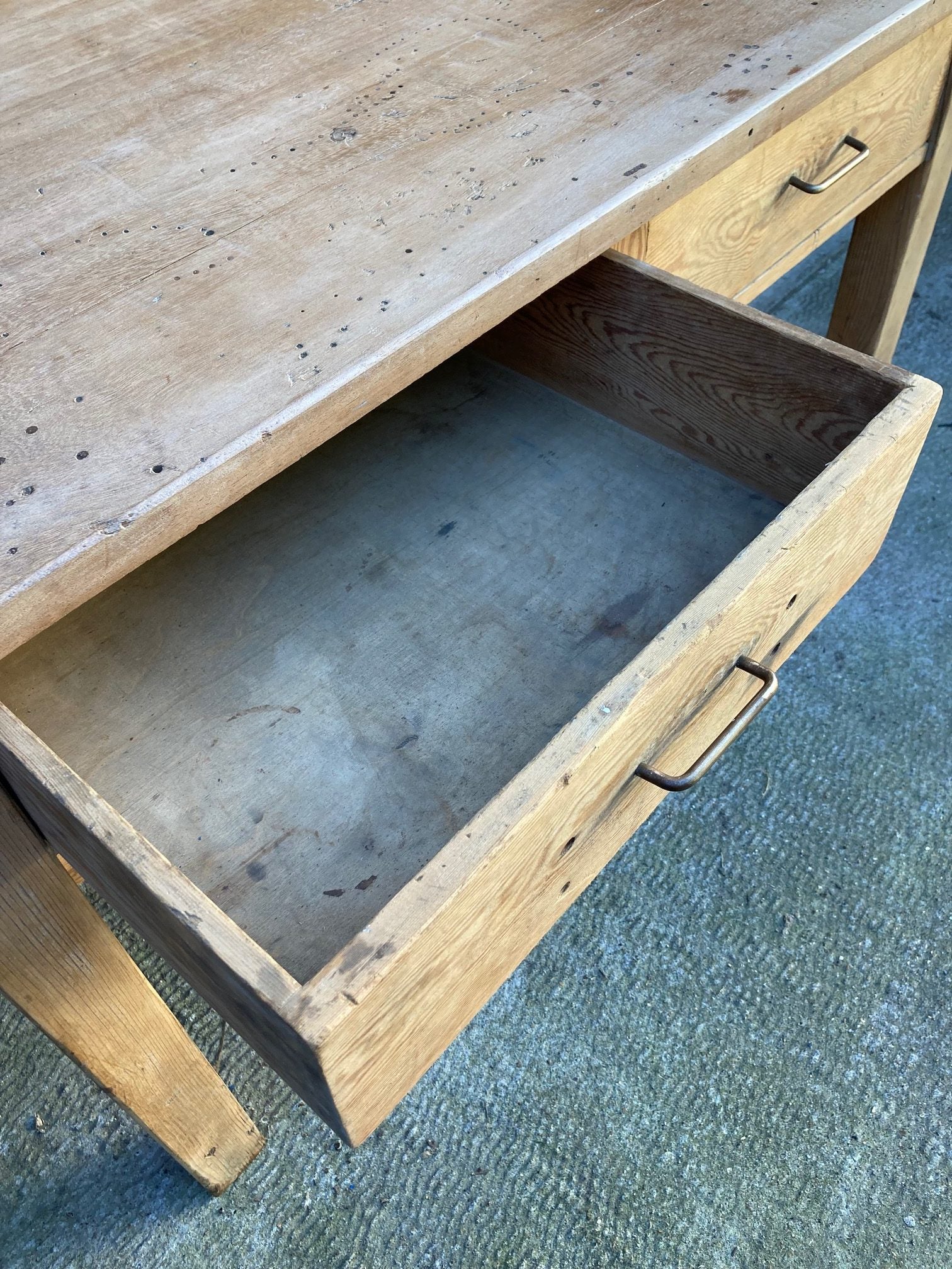 wooden-workbench-4