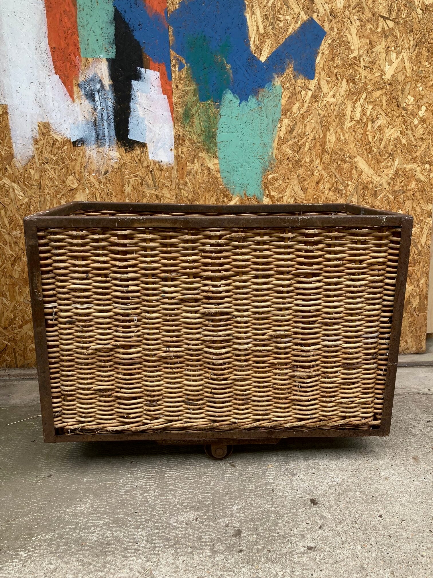 wool-factory-trolley-1