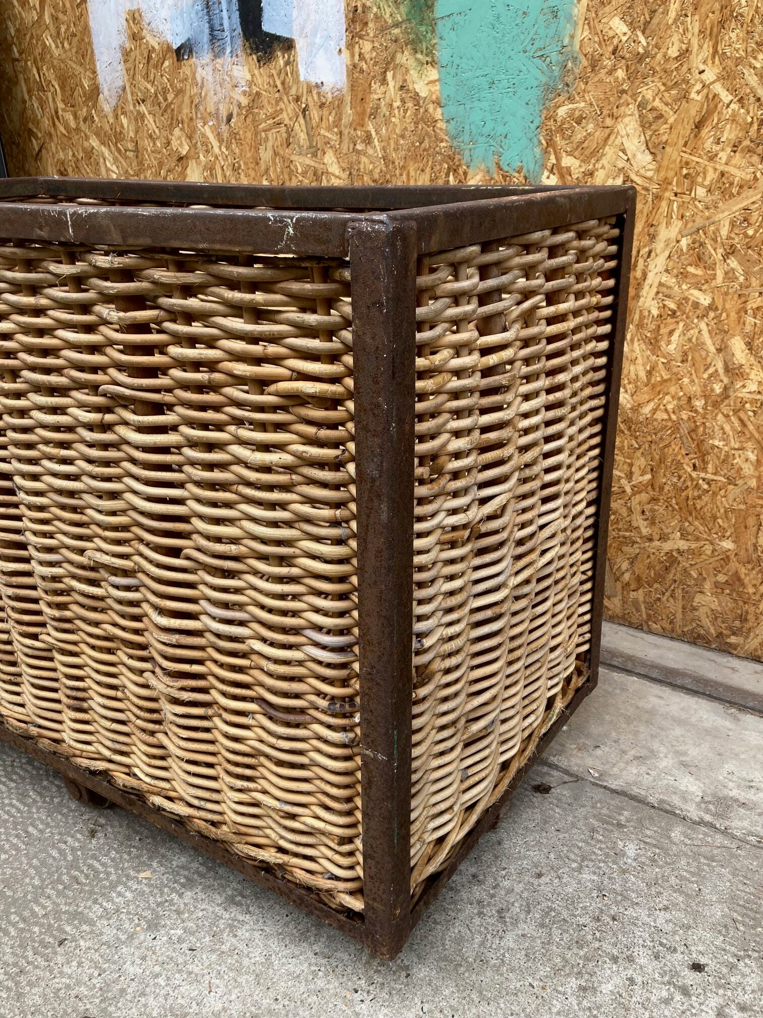 wool-factory-trolley-2