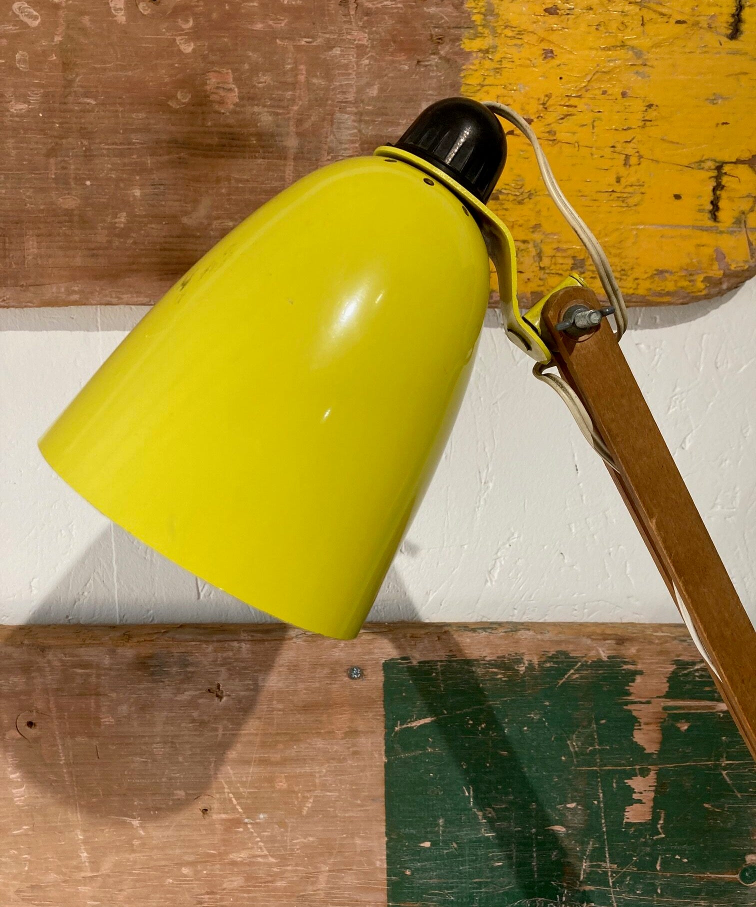 yellow-conran-desk-lamp-2