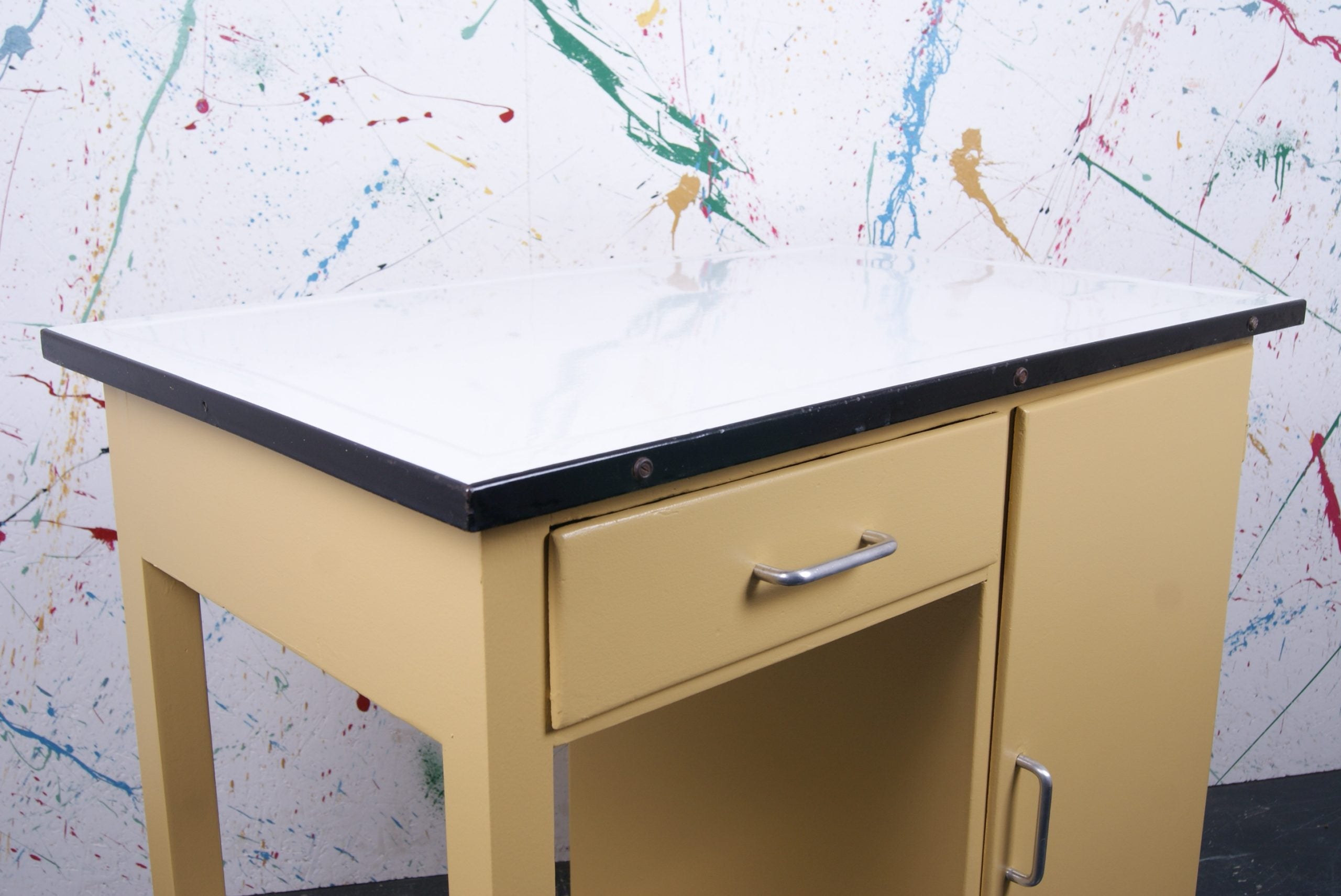 yellow-desk-enamel-top-6